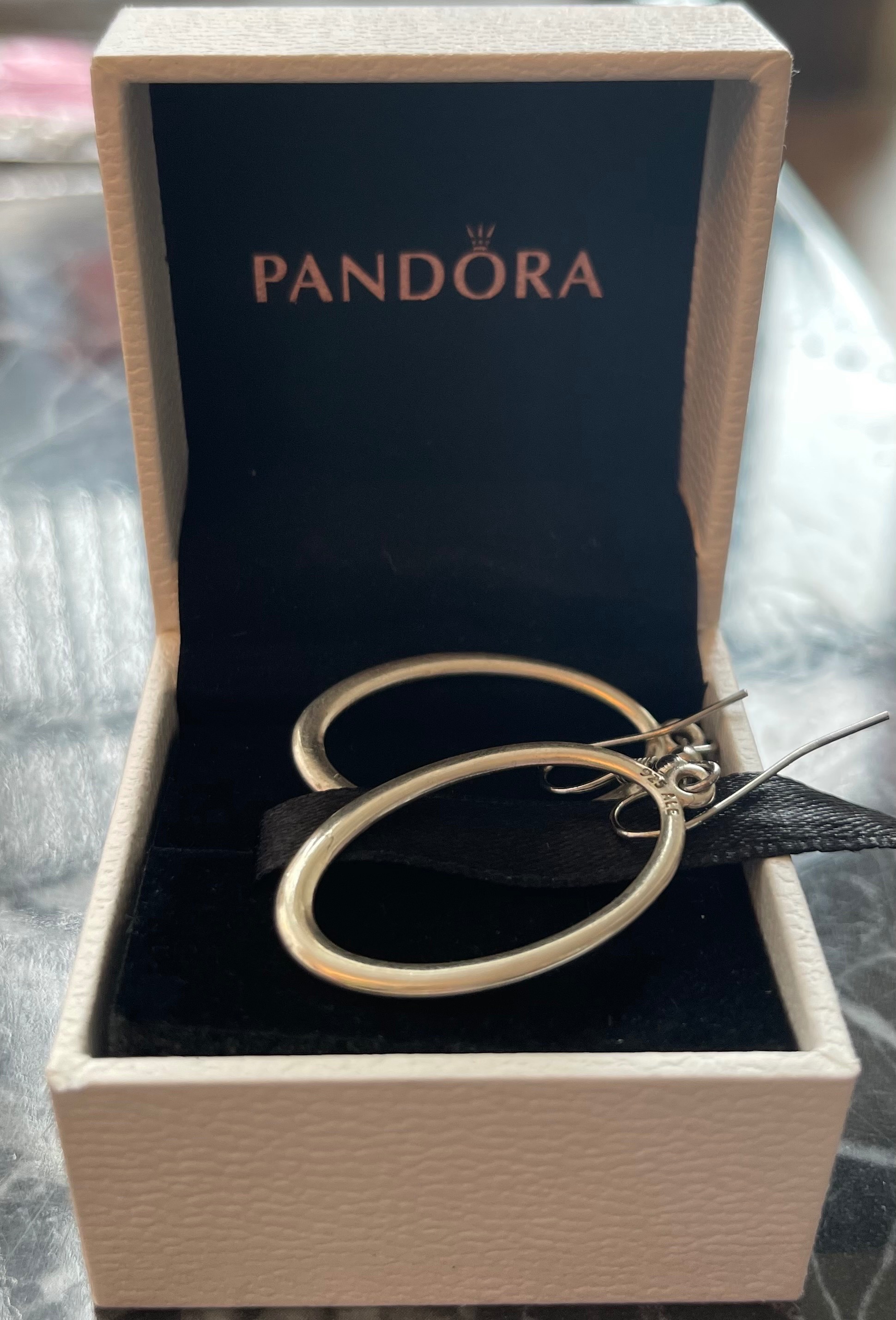 Authentic PANDORA Sleek Sterling Silver Oval Hoop Earrings - photo 3