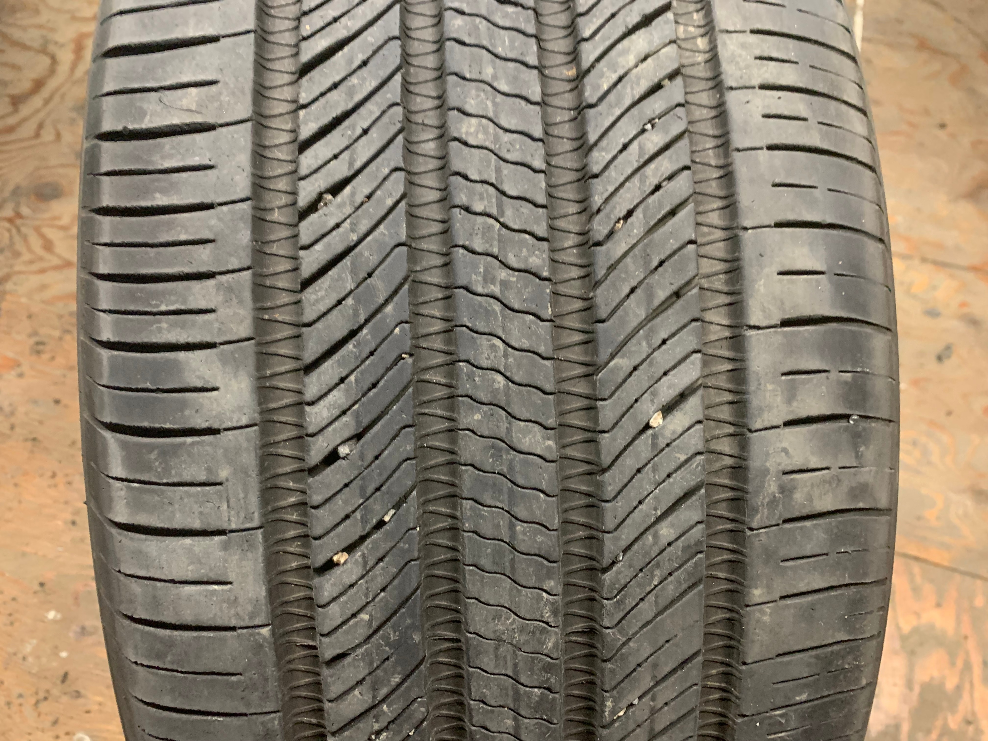 PAIR of 255/35/21 98W M+S Hankook Ion evo A/S SUV with 80/90% - photo 2