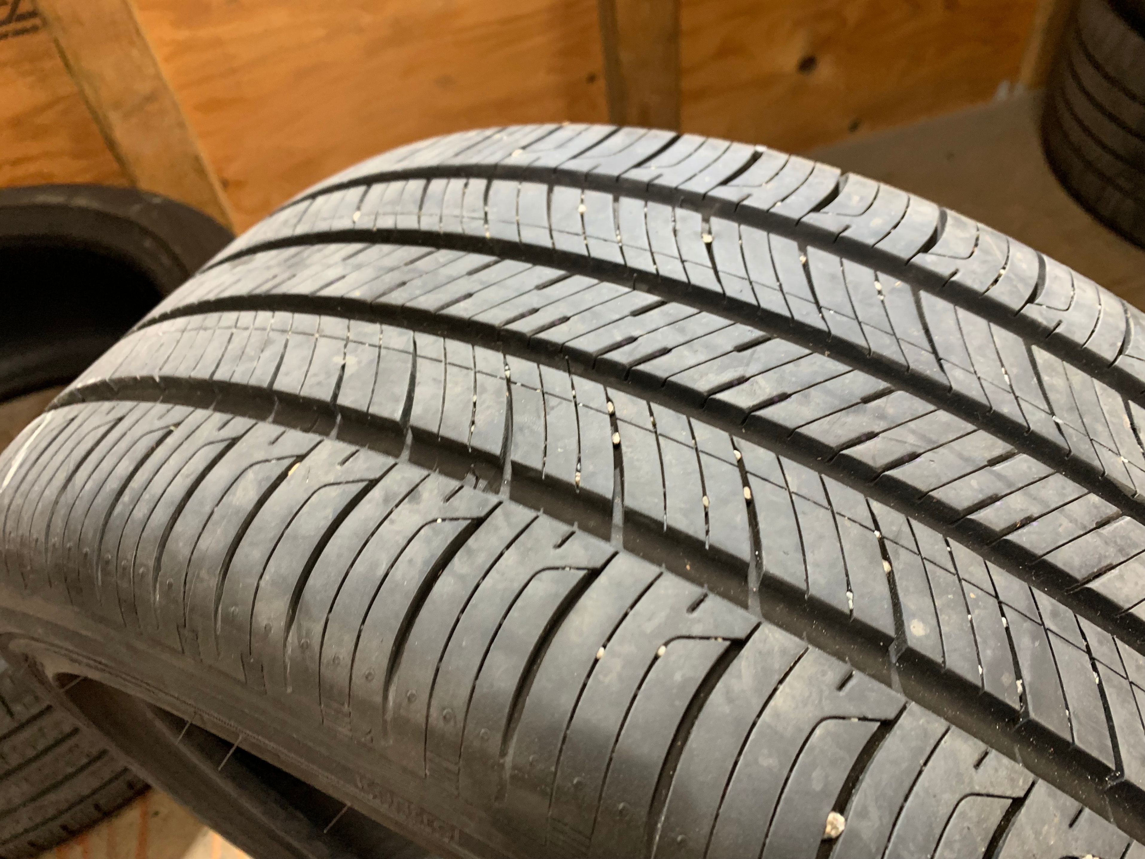 1 x single 225/45/17 91W M+S Hankook Kinergy GT with 85% tread - photo 4
