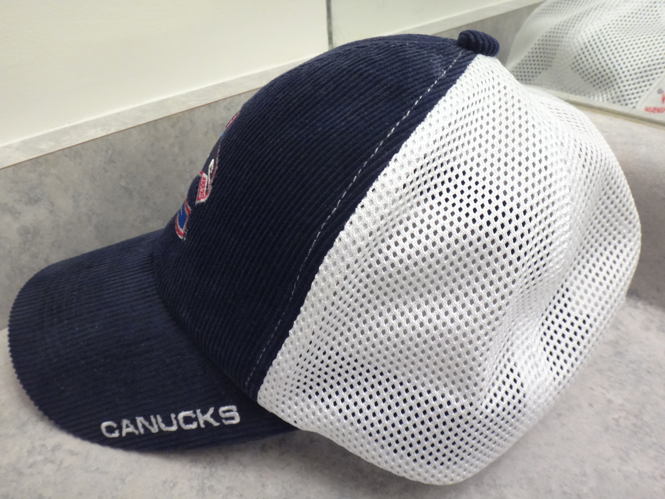 ✅🆕1997-2007 Vancouver Canucks Logo Corduroy Baseball Hat Cap NEW - photo 3