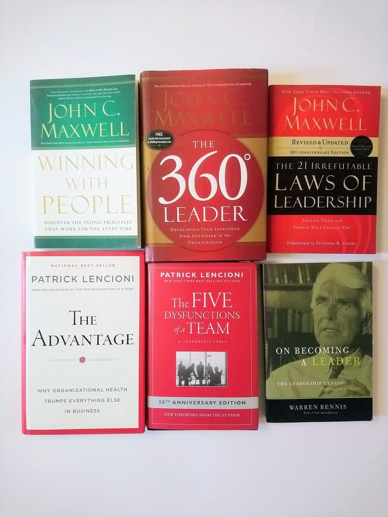 John C. Maxwell, Patrick Lencioni leadership books!