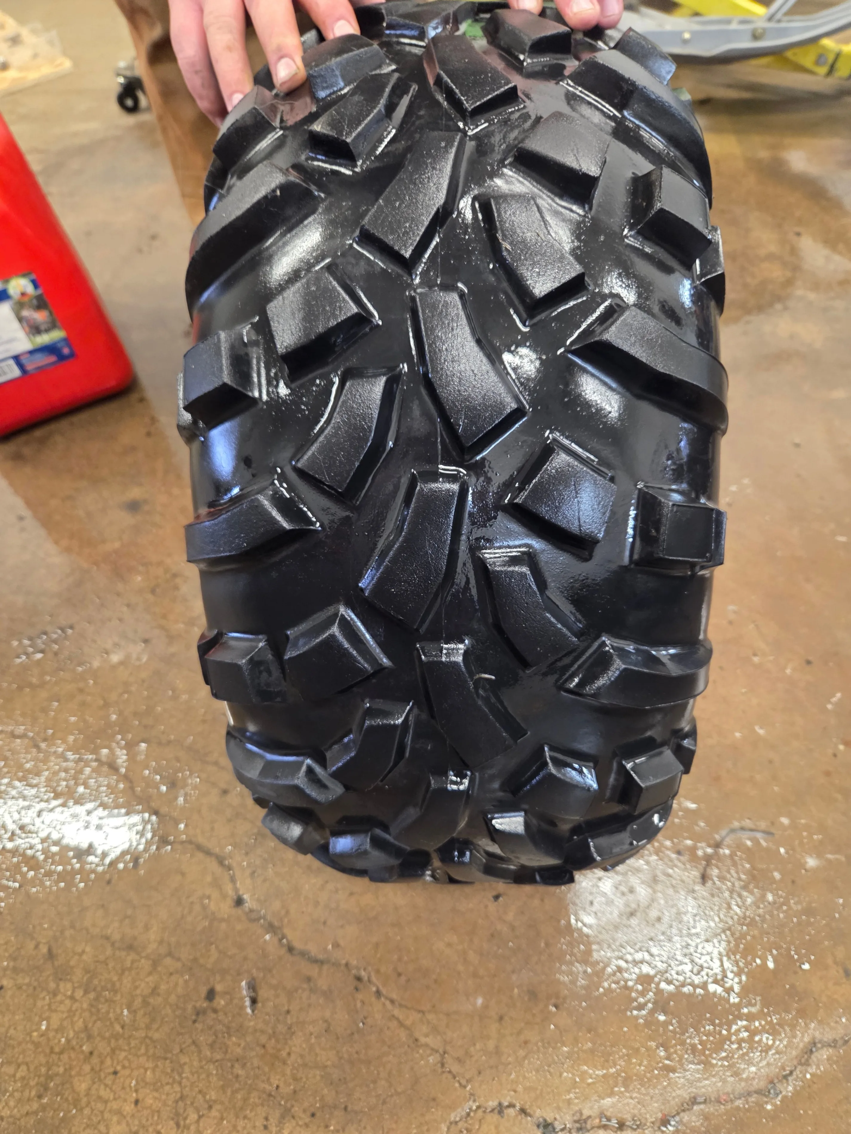 BRAND NEW! TITAN ATV TIRE AT489 23X7-10 , TUBELESS - photo 2
