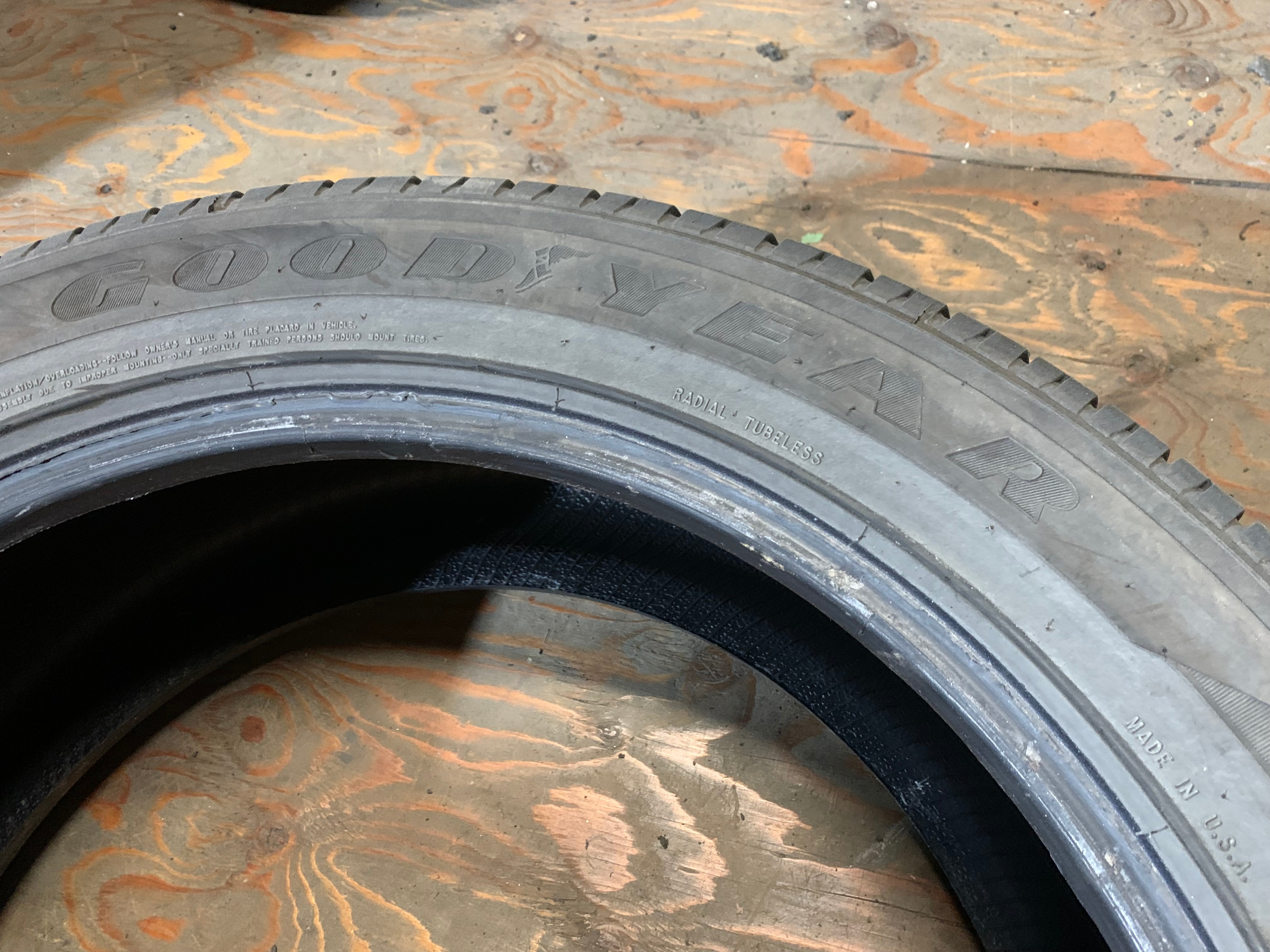 1 X single 285/45/22 M+S Goodyear eagle touring with 50% tread - photo 5