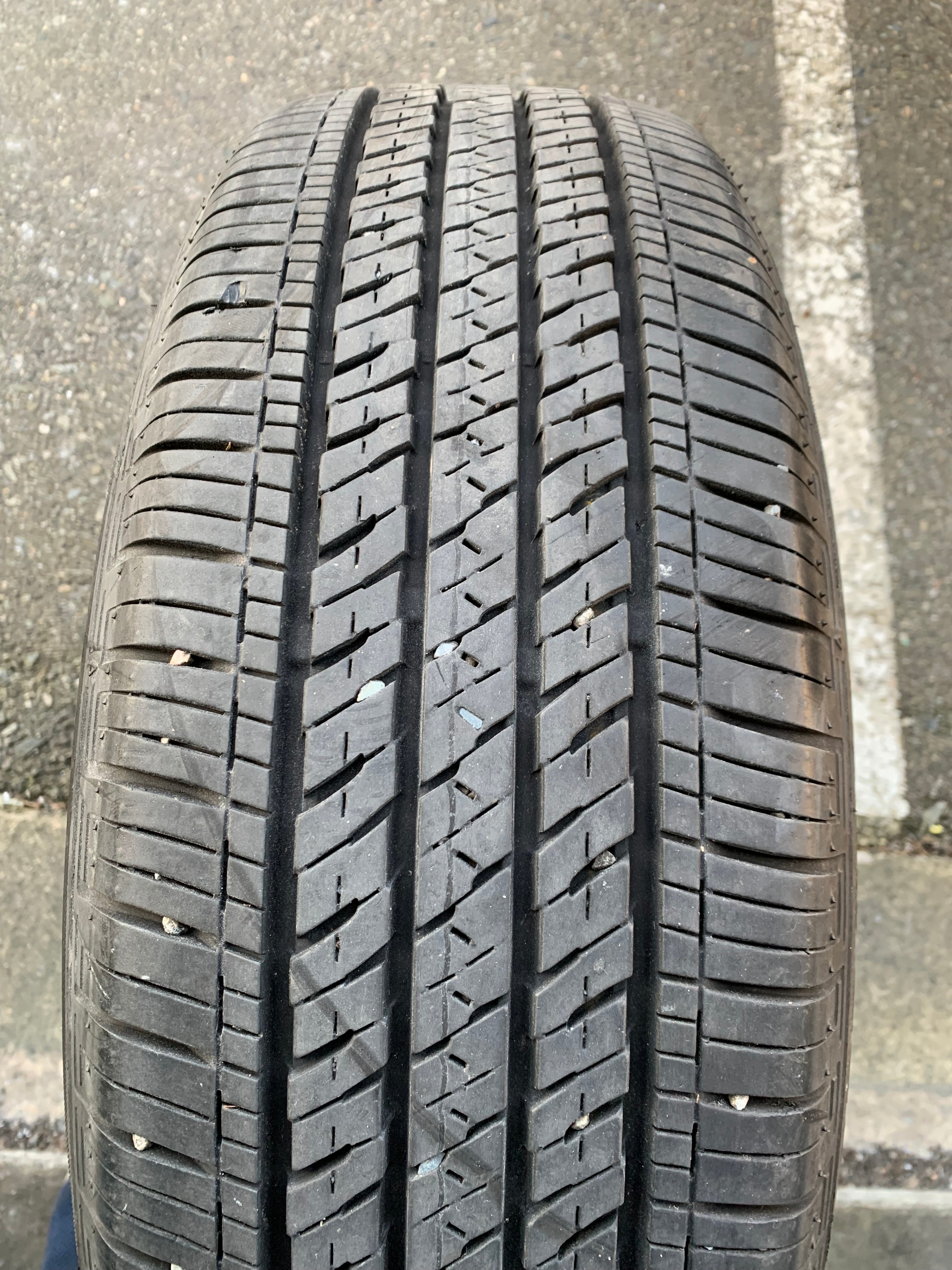 1 X single 225/65/17 Bridgestone Ecopia H/L422 Plus with 80%