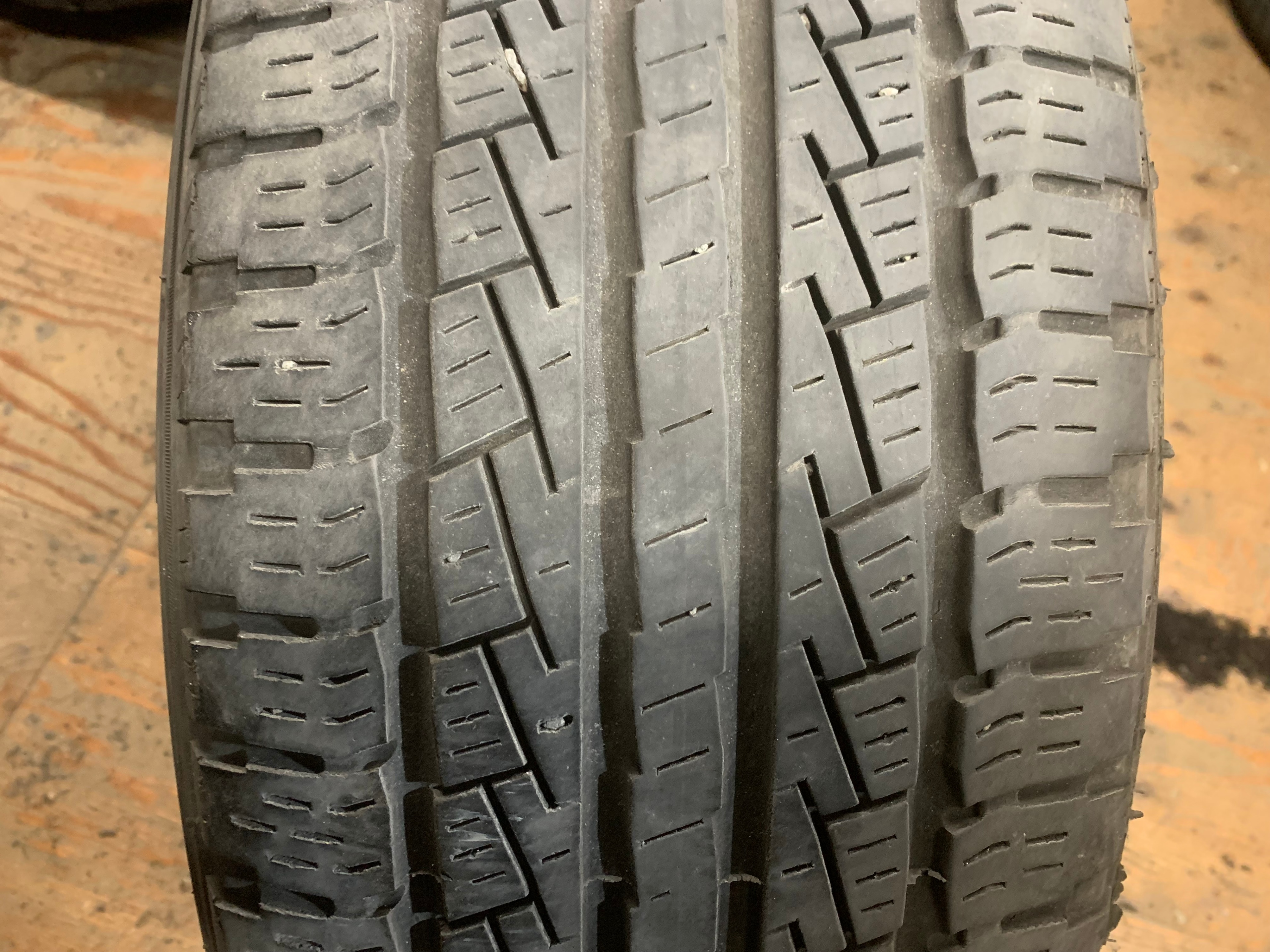 1 X single 245/50/20 M+S Pirelli scorpion STR with 60% tread - photo 2