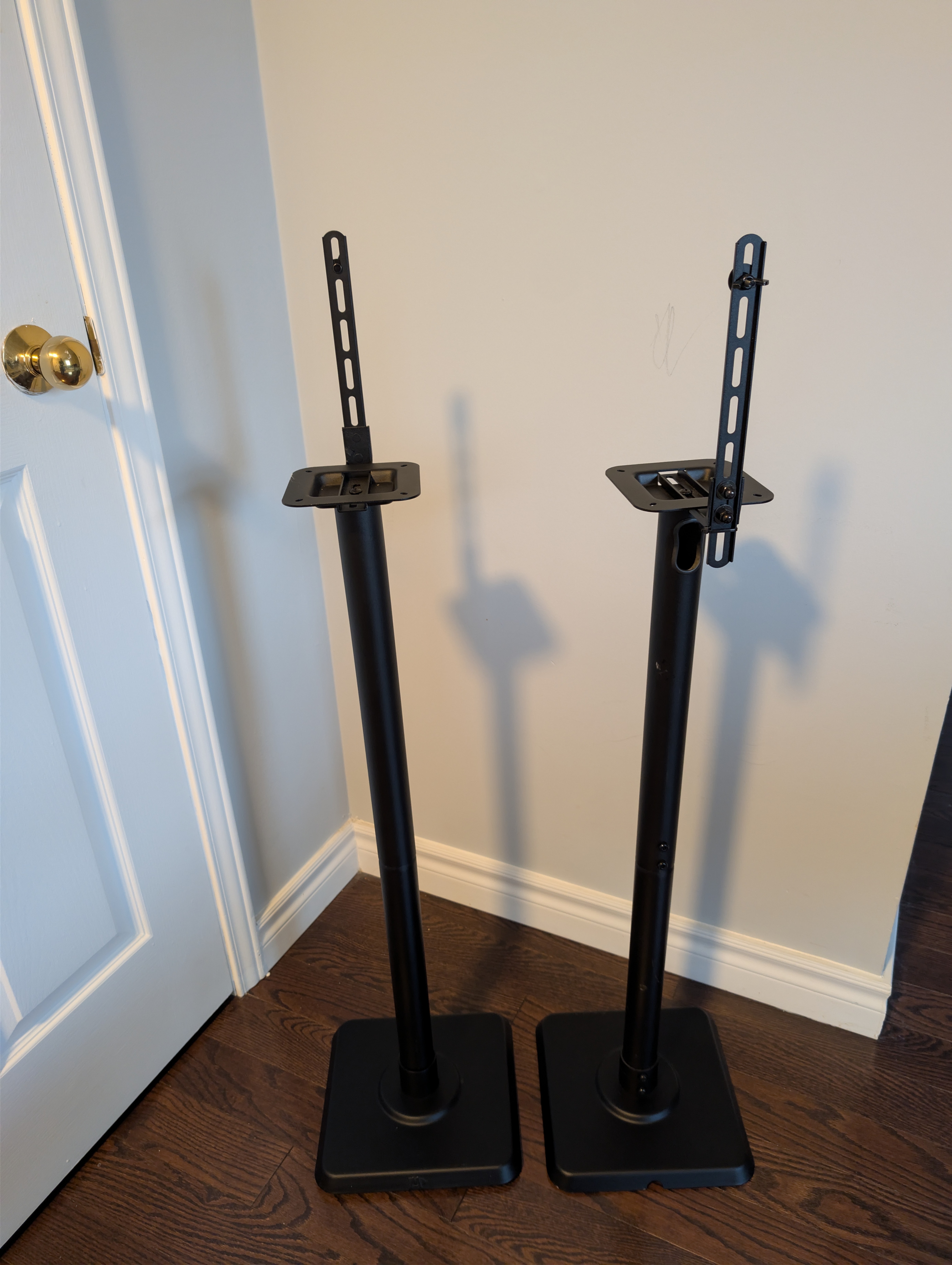 Universal Speaker Stands – 33′′ Tall, Like New, Cable Management