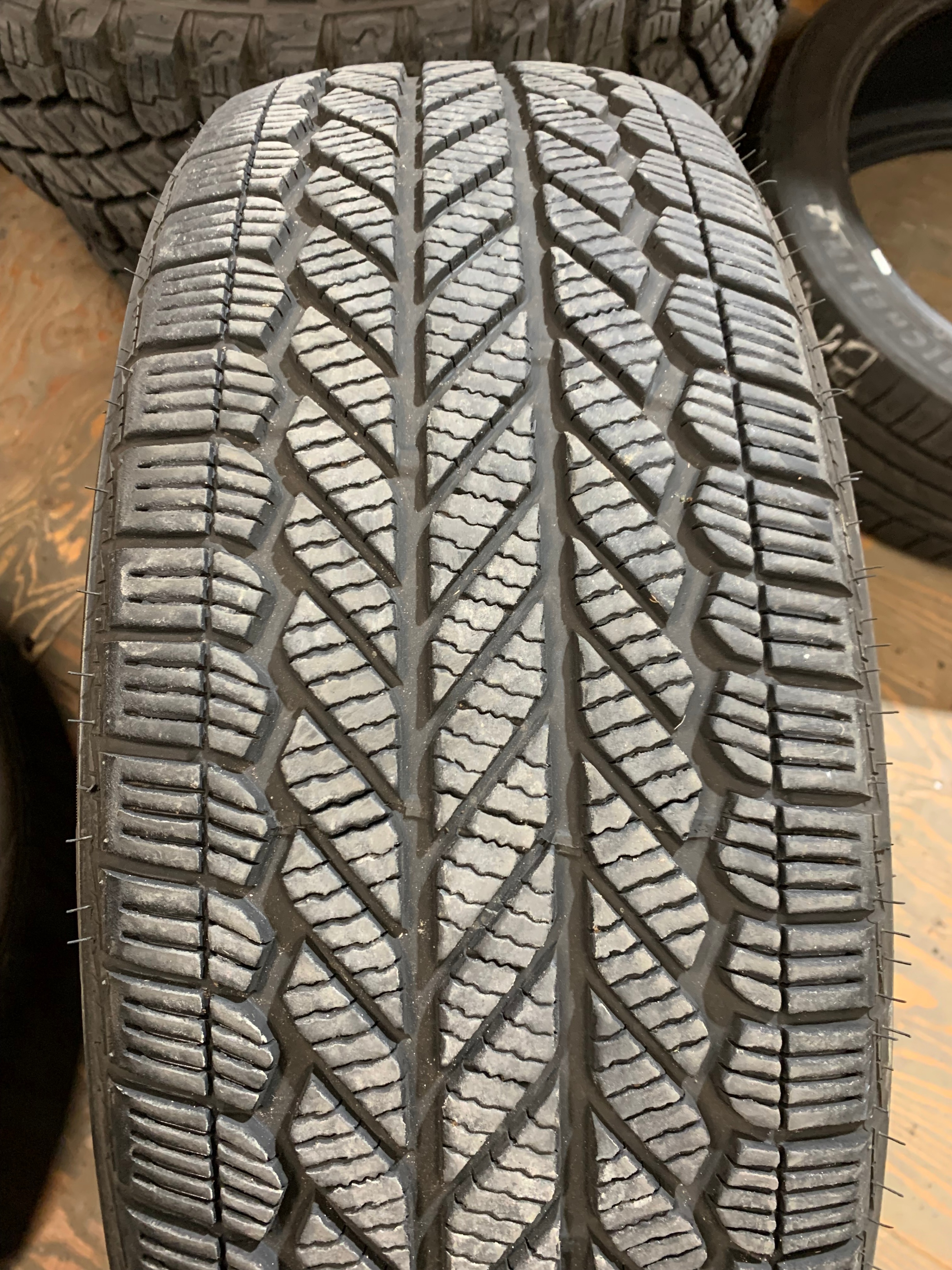 1 X single 225/55/19 00V M+S Bridgestone Weatherpeak with 80%