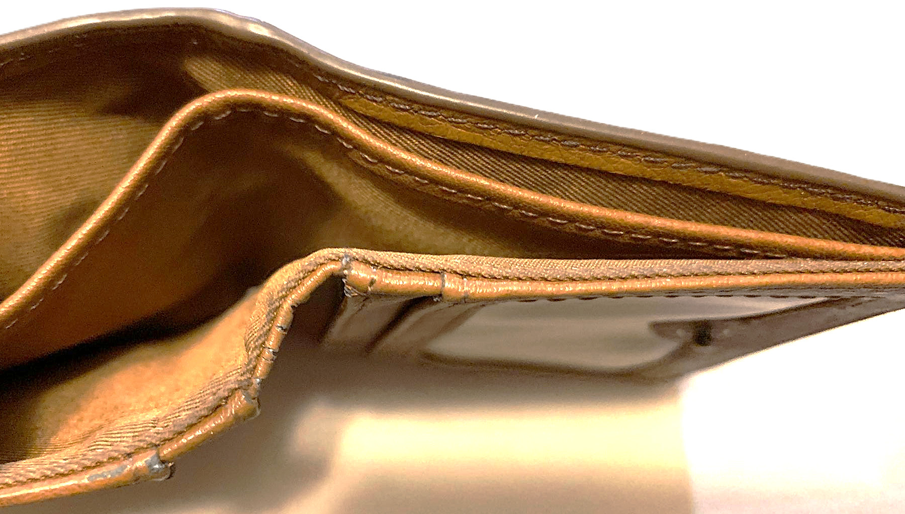 Fossil Brown Leather Wallet with Colourful Stripe Detail - photo 3