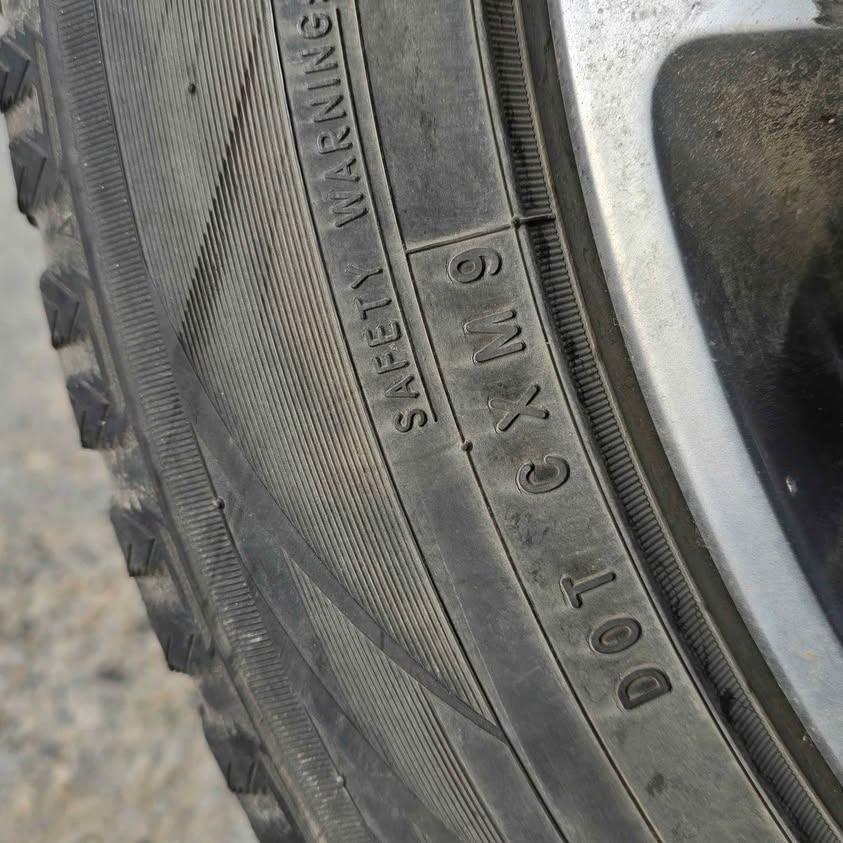 Jeep rims 20" 5x127 + winter tires - photo 3