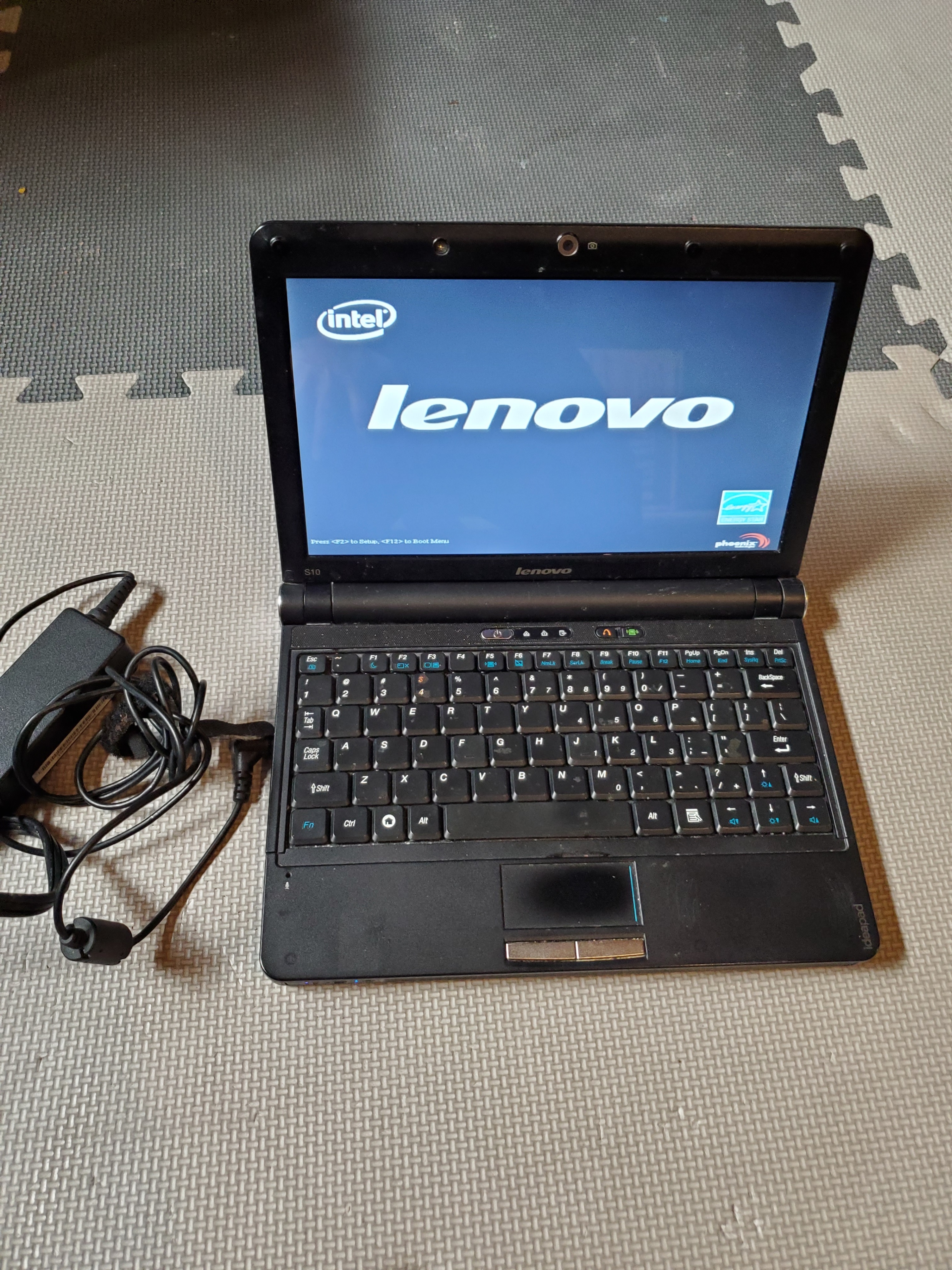 Lenovo Ideapad 11G3G - photo 2