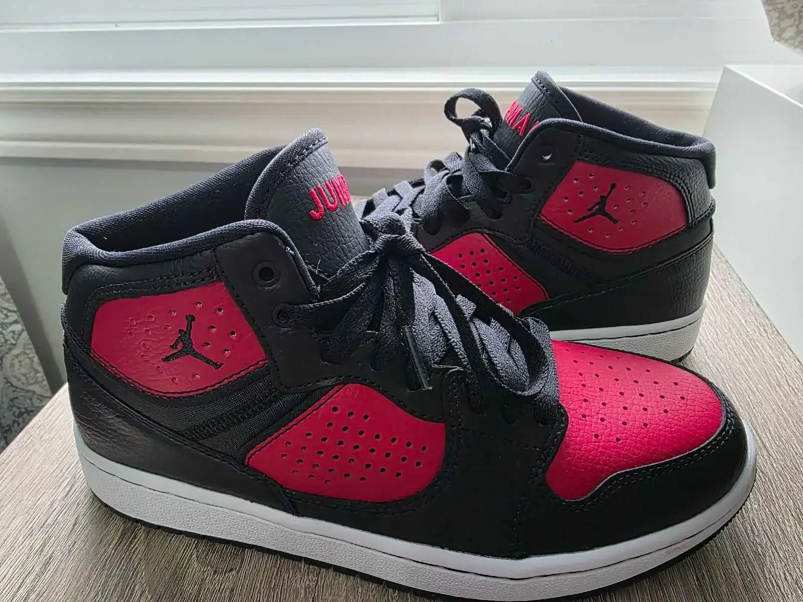 Nike Air Jordan Jumpman sneakers - photo 2