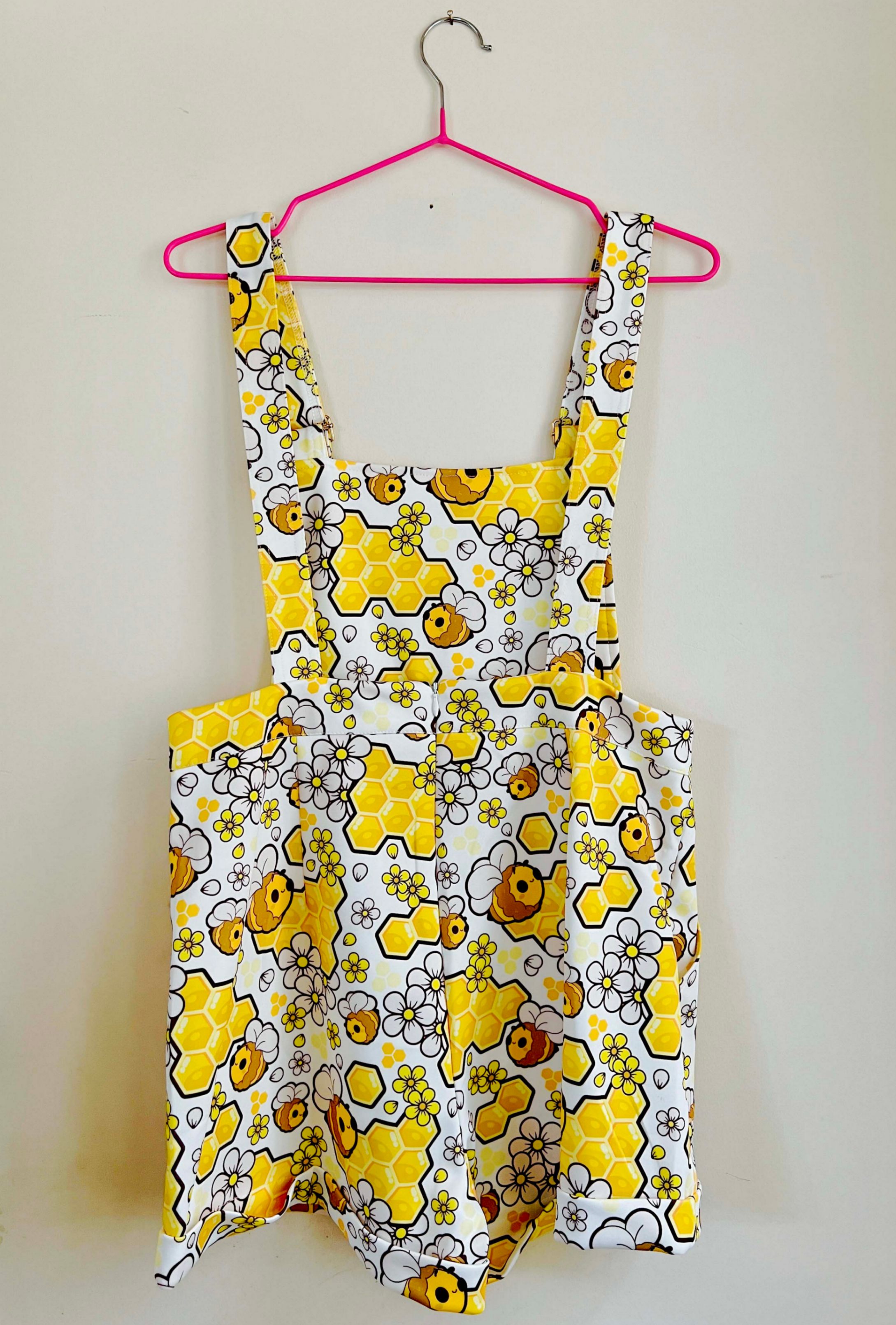 Honey Bee Print Shorts Overalls for Women - photo 3