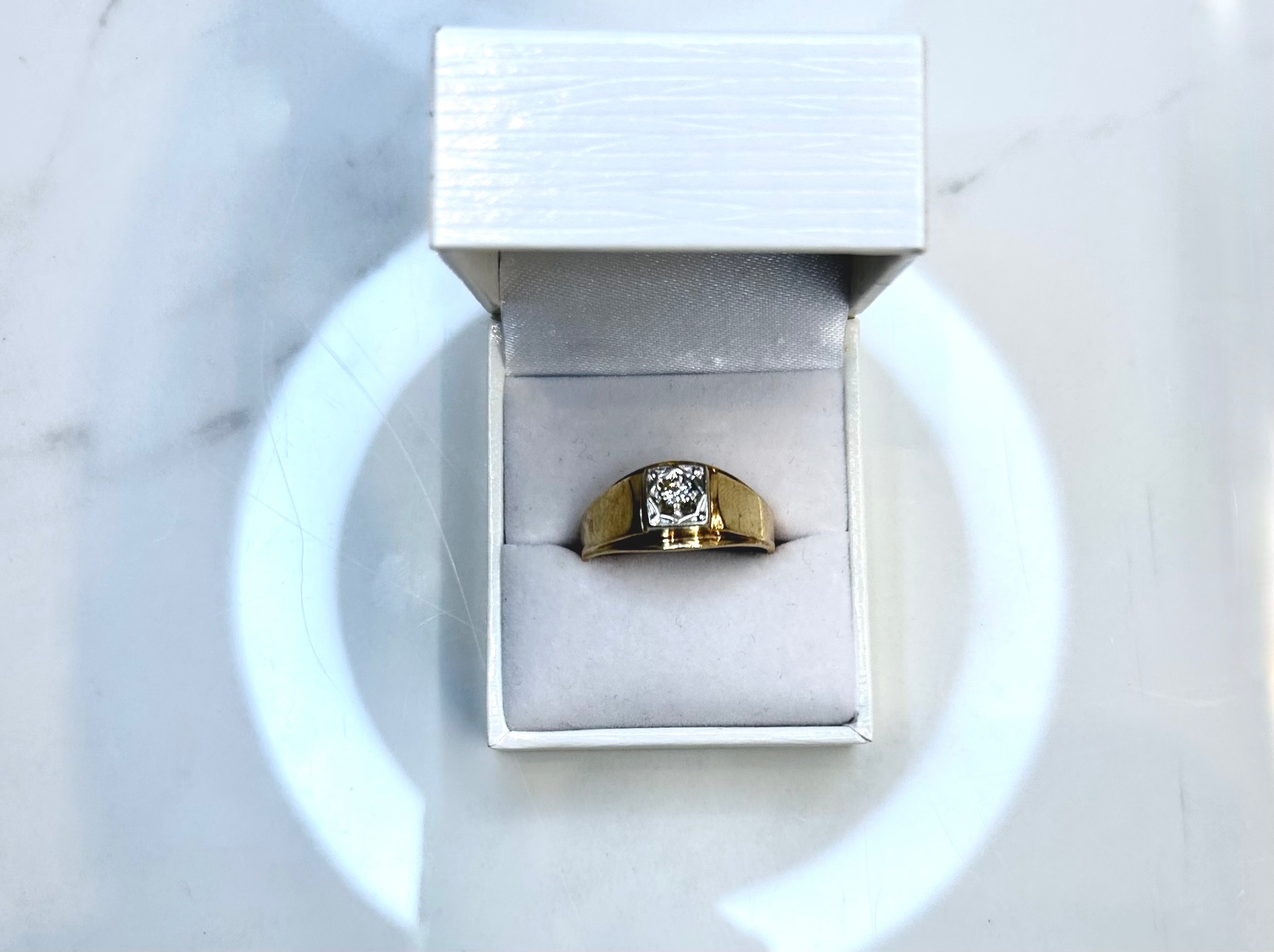 10K Gold Ring W/ Diamond - Gold 4.5G - photo 2