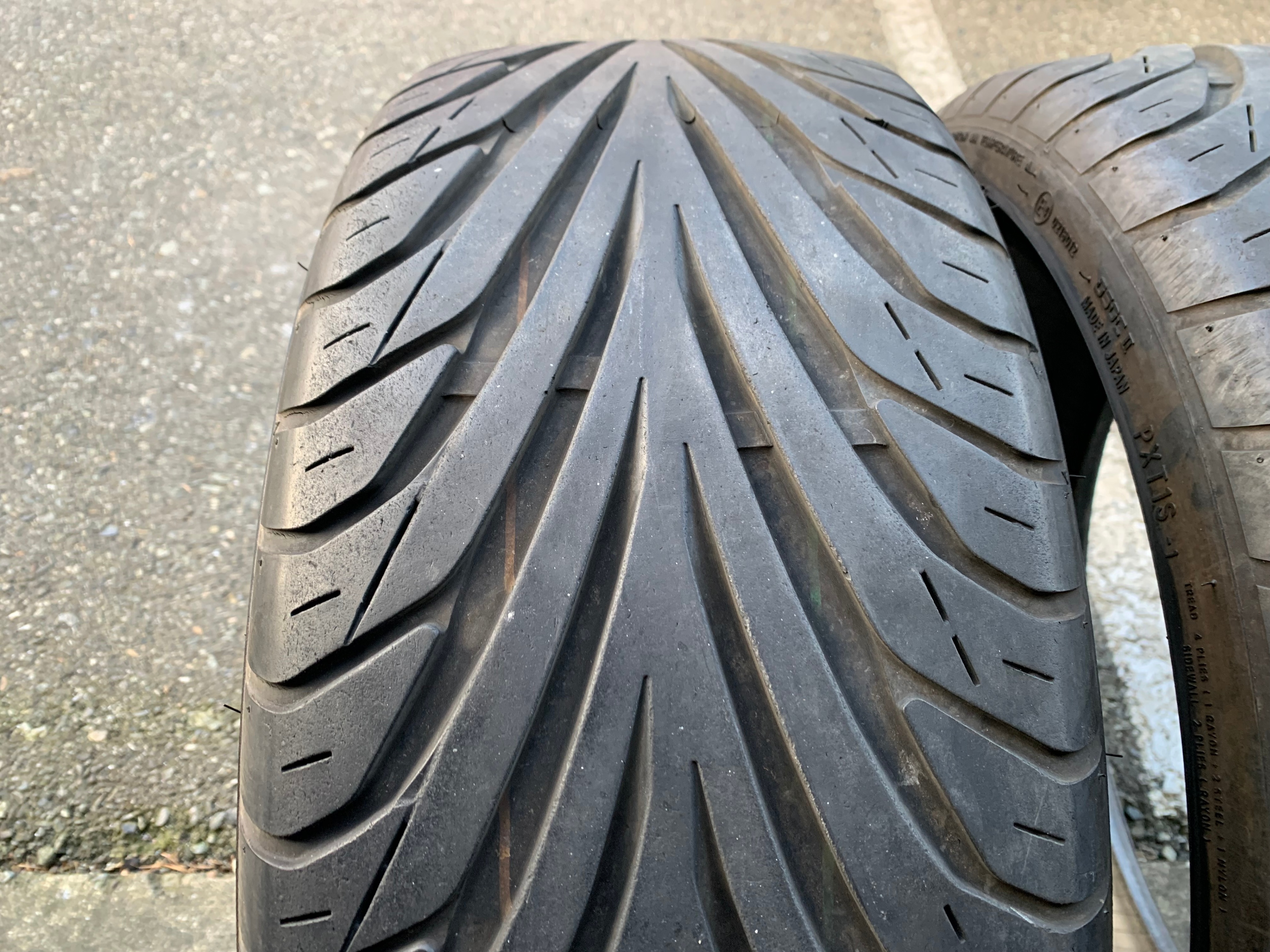 PAIR of 235/35/19 91Y Toyo Proxes T1-S with 90% tread - photo 2