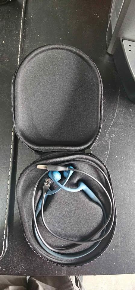 Shokz OpenMove Wireless Bone Conduction Headphones - photo 2