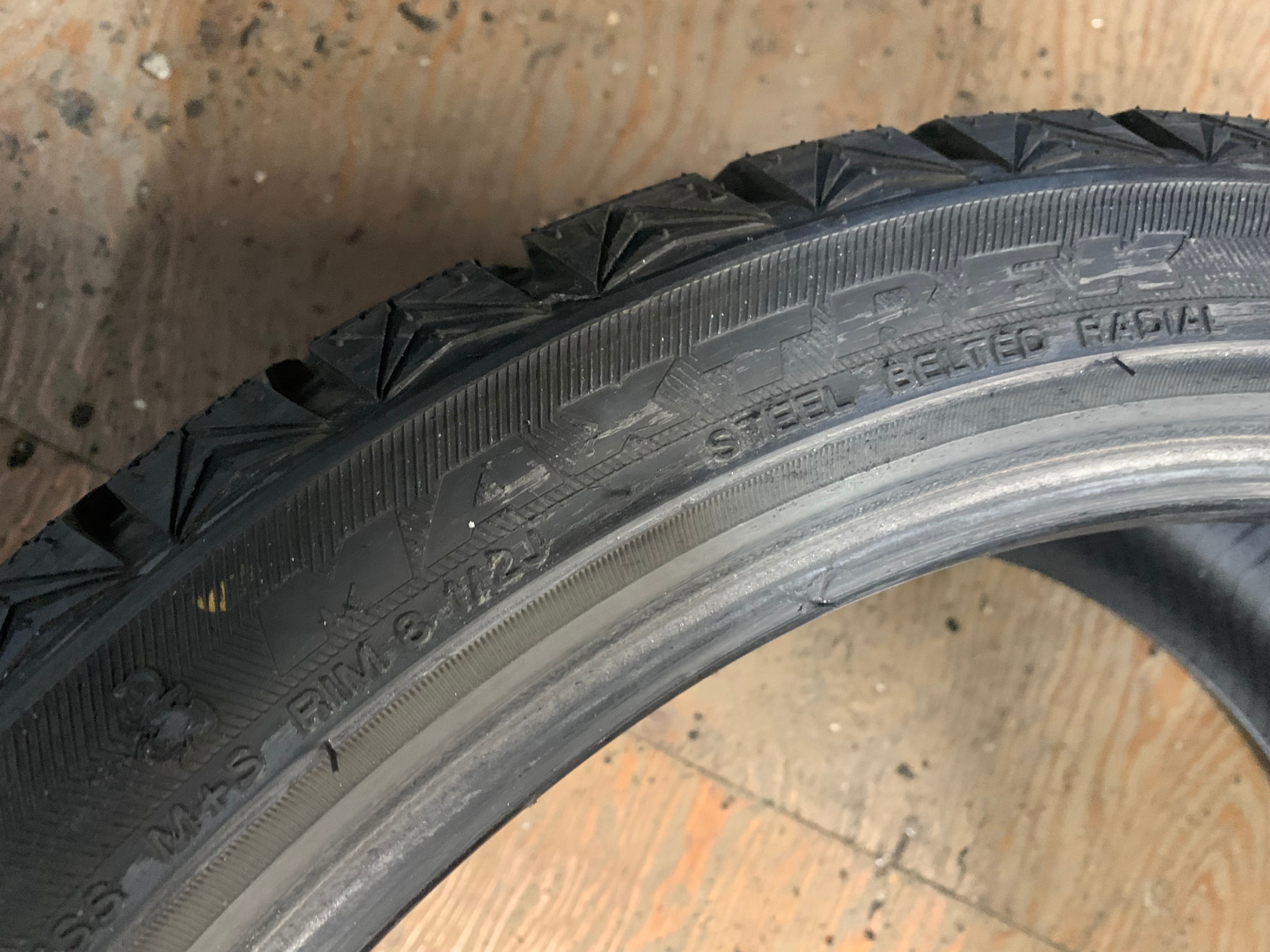 PAIR of 235/40/19 92H M+S Maxtrek Trek M7 Plus with 90% tread - photo 4