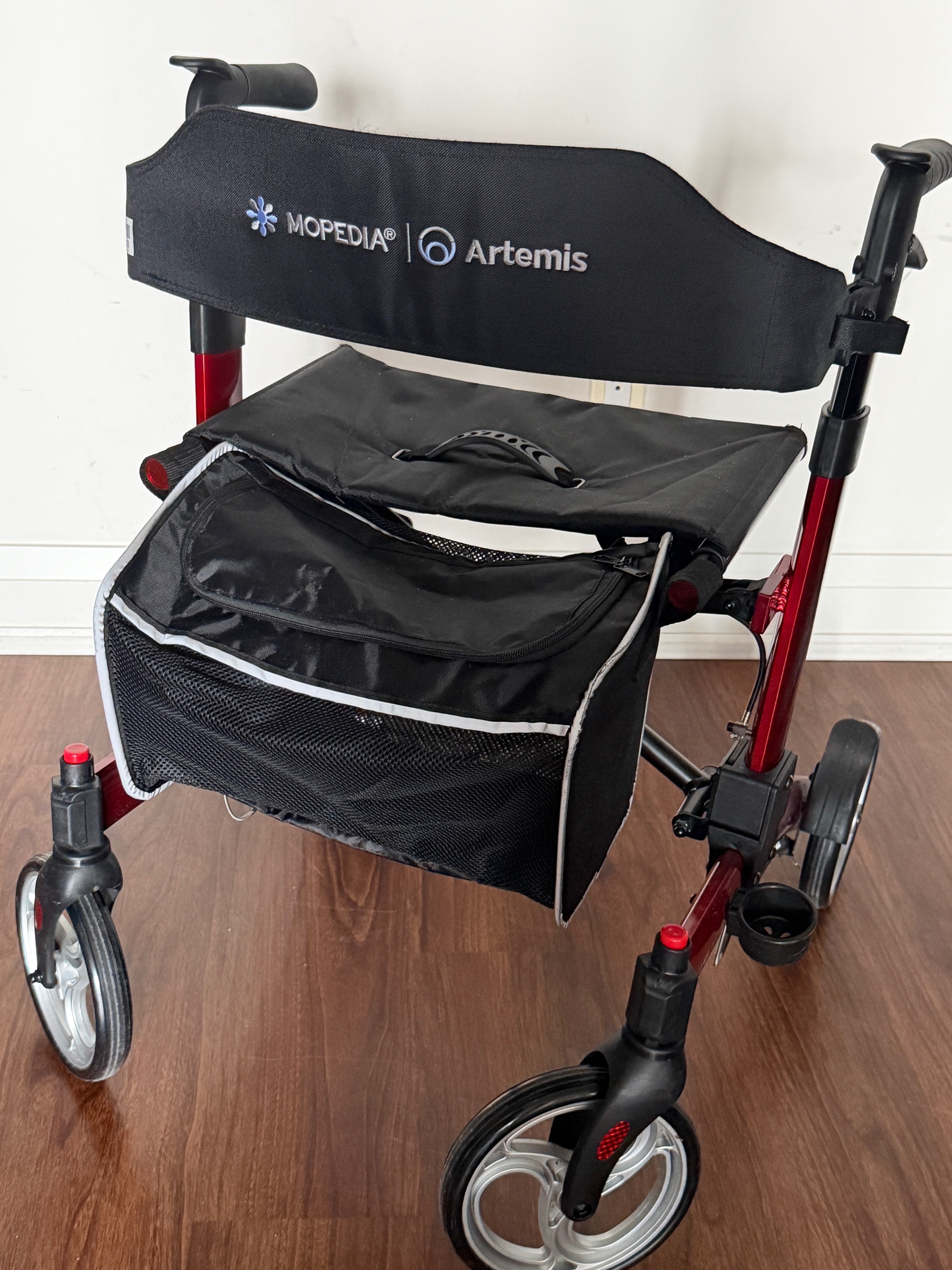 Like-New Walker (Italian, Indoor Use Only) - photo 5