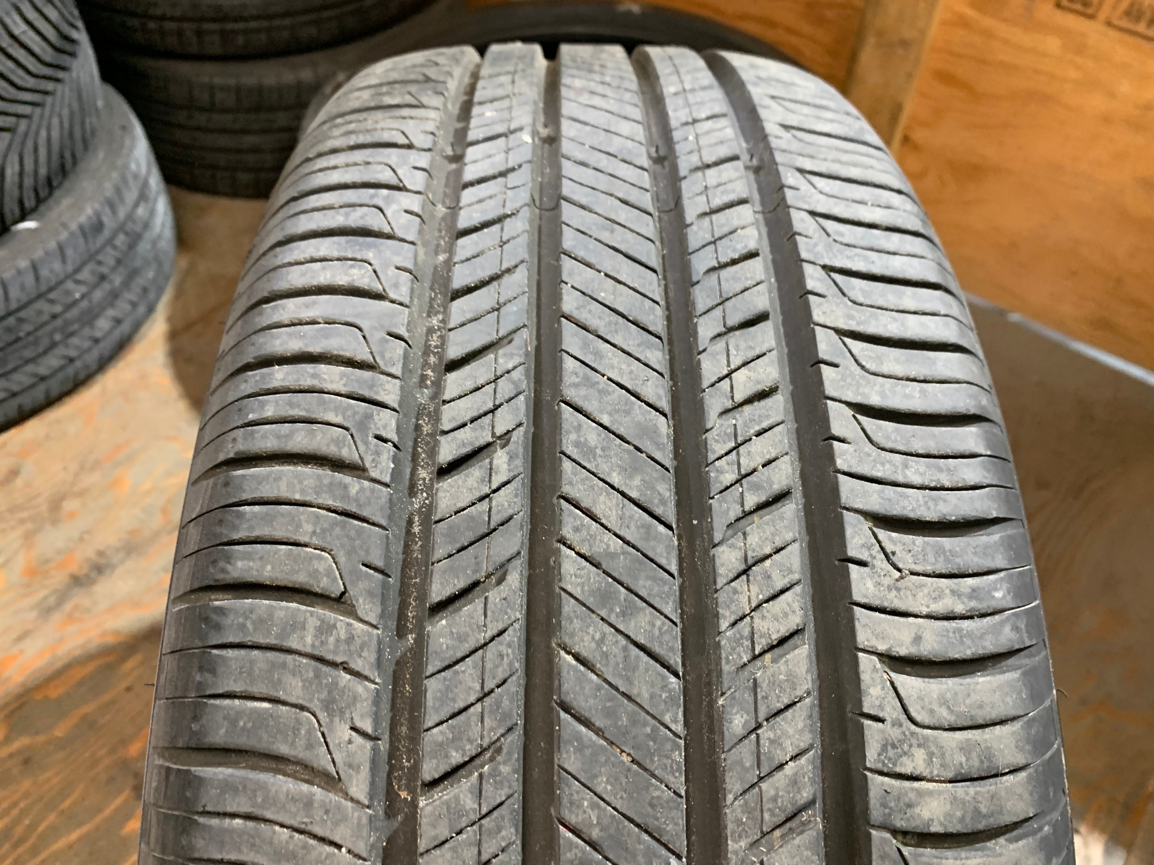 PAIR of 225/55/18 98H M+S Hankook Kinergy GT with 90% tread - photo 3