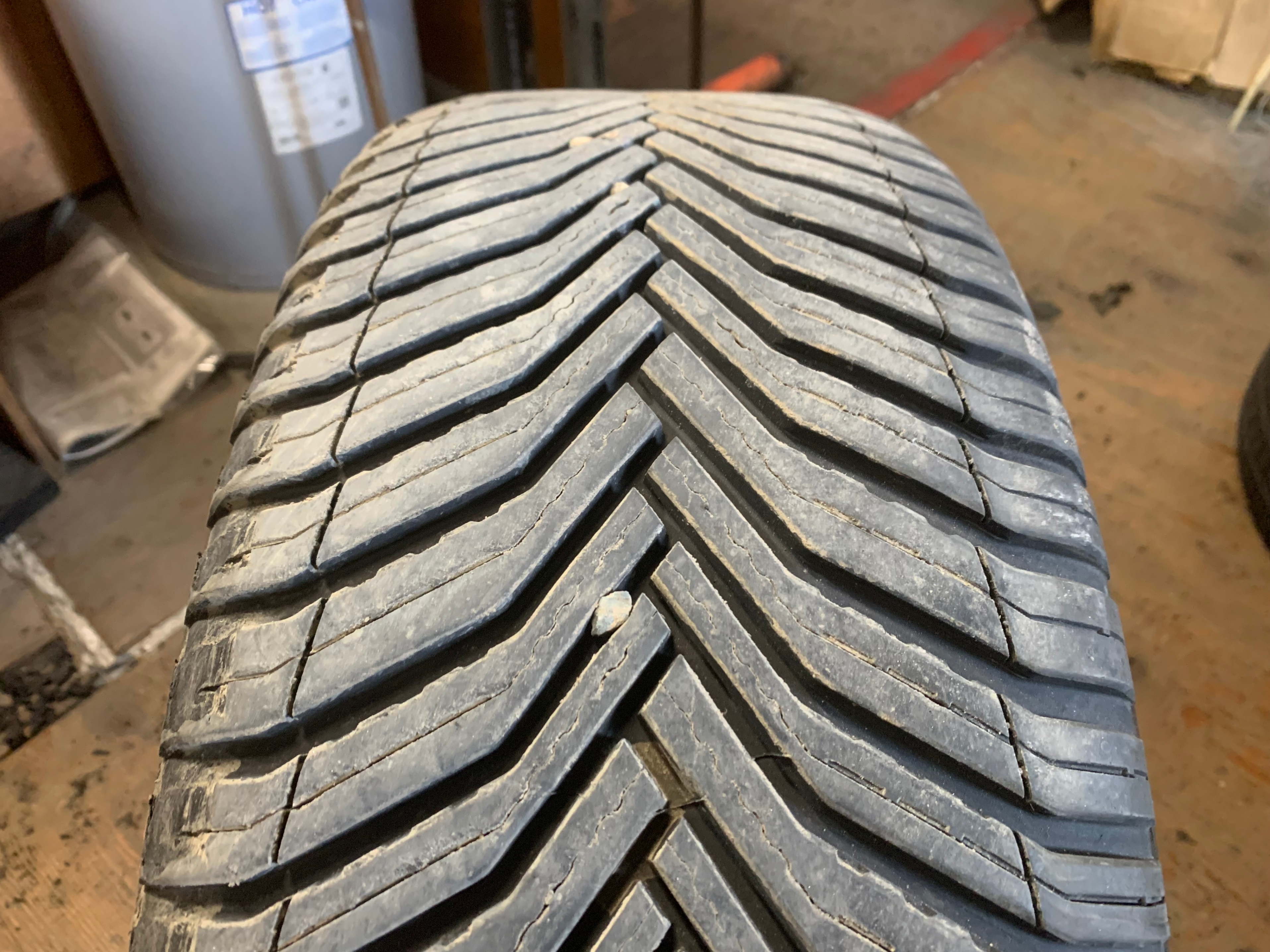 1 X single 225/55/18 98H M+S Michelin Cross Climate 2 with 90% - photo 3