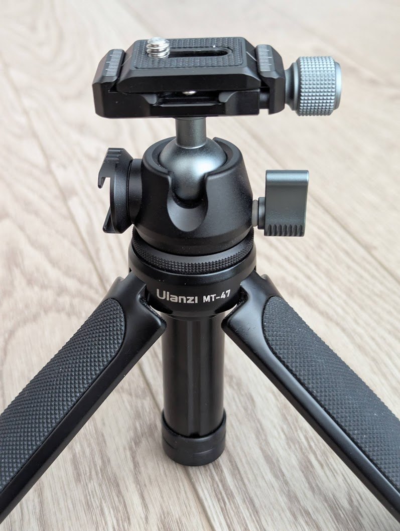 ULANZI MT-47 Aluminum Compact Travel Tripod - photo 2