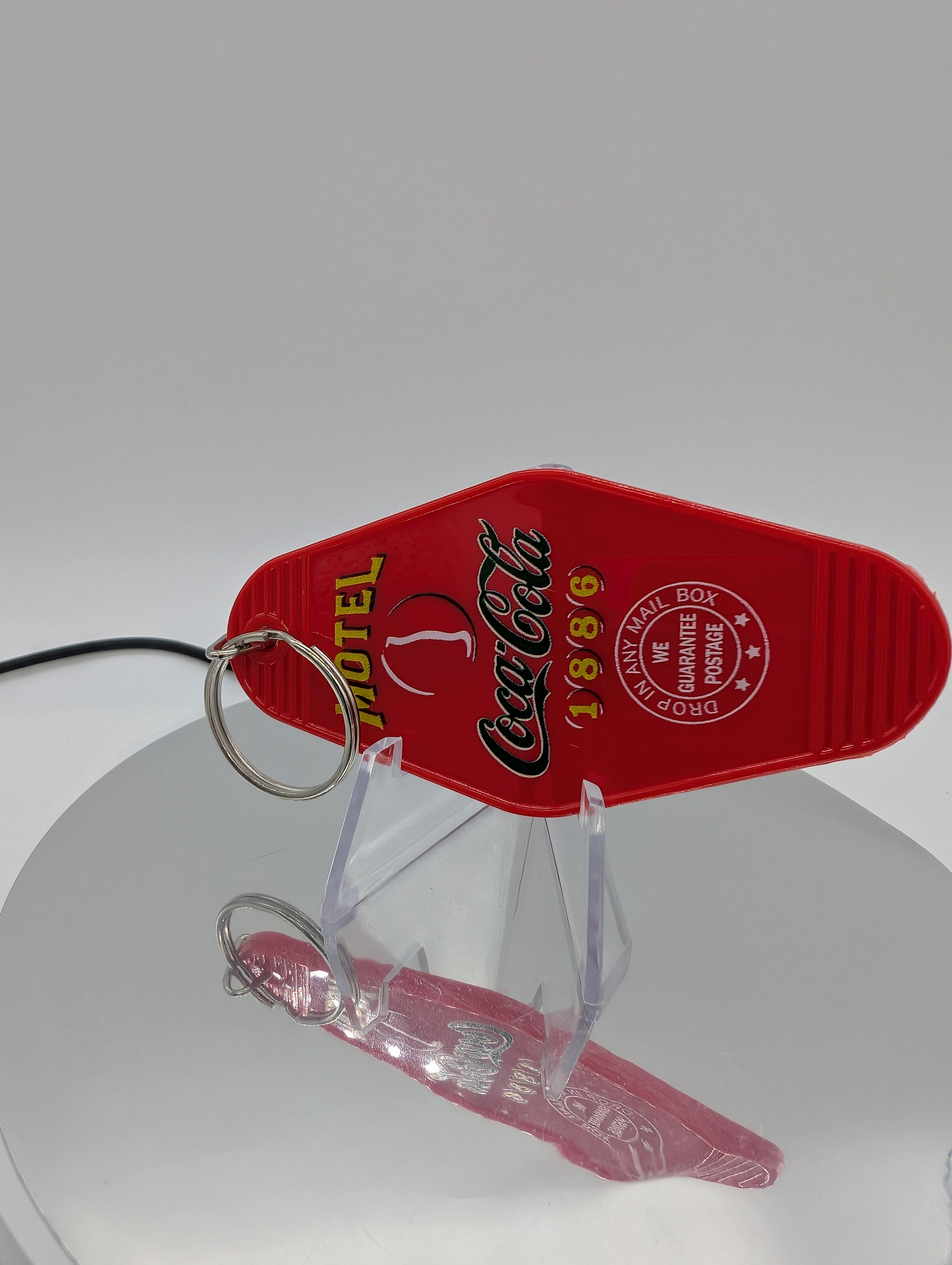 🥤🔑Vintage Style Coca-Cola Motel/Hotel Keychain - Brand New! 🥤🔑 - photo 3