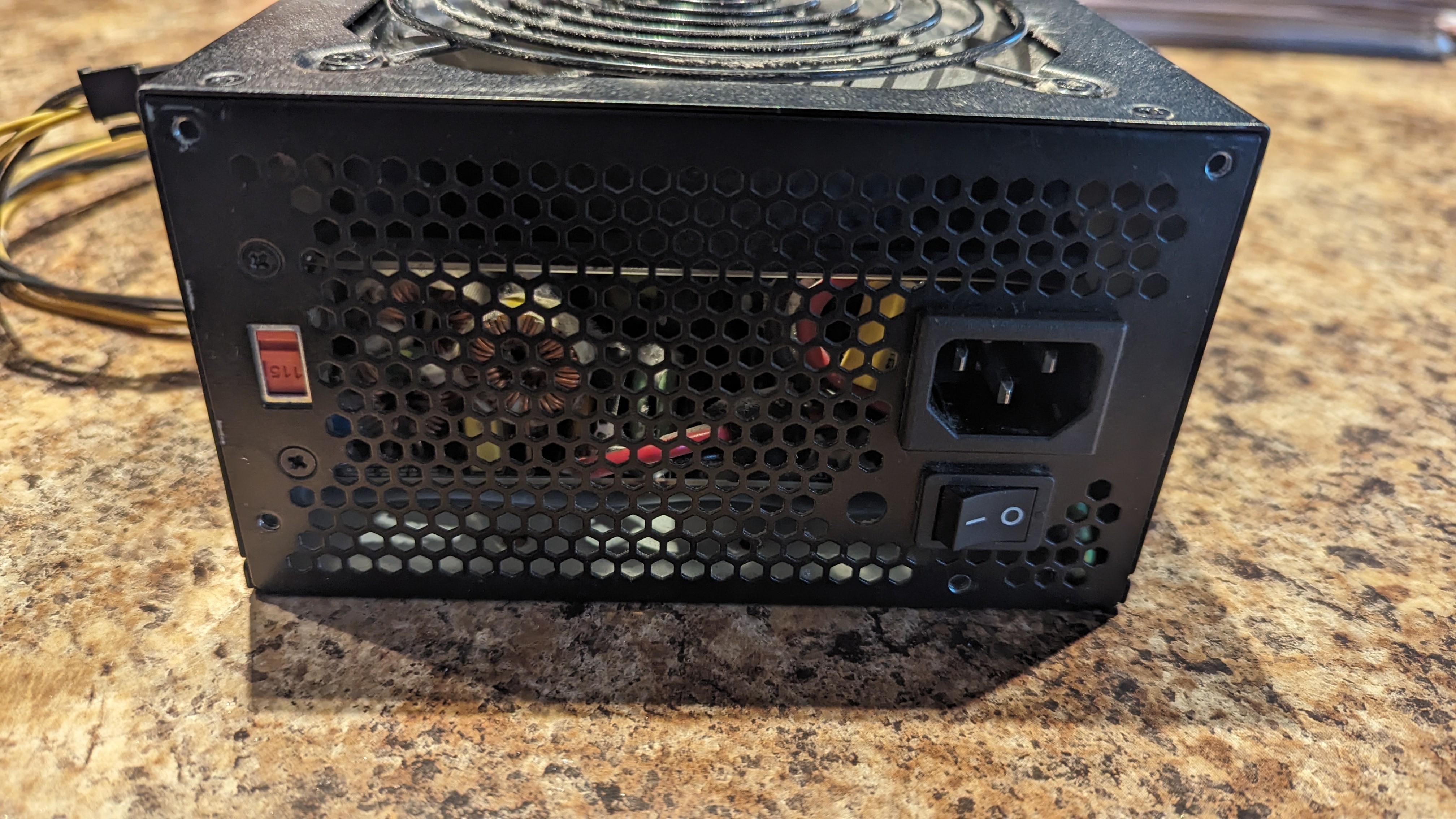 Cooler Master 600W Power Supply - photo 3