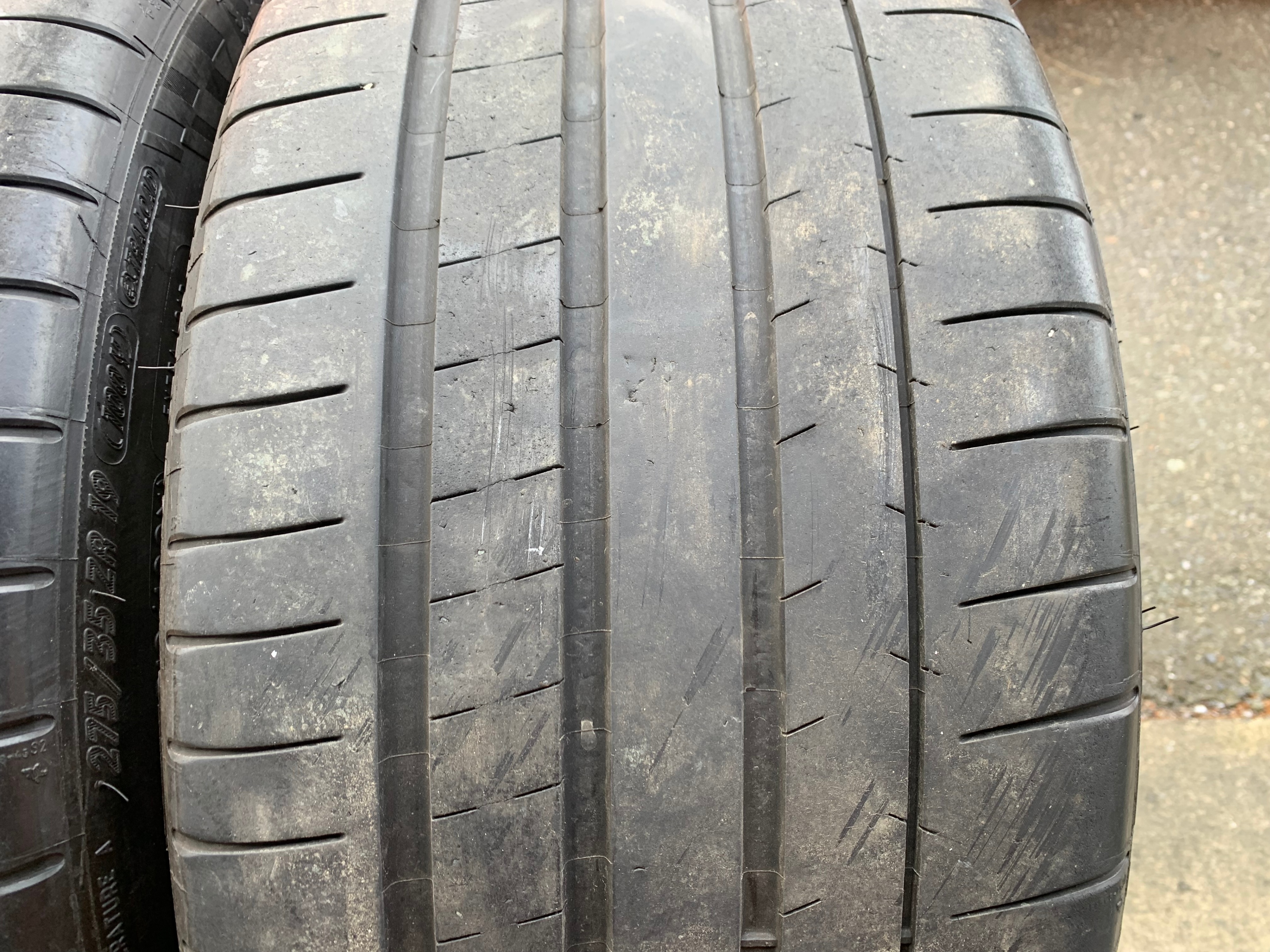 PAIR of 275/35/19 XL 100Y Michelin Pilot Super Sport with 65% - photo 2