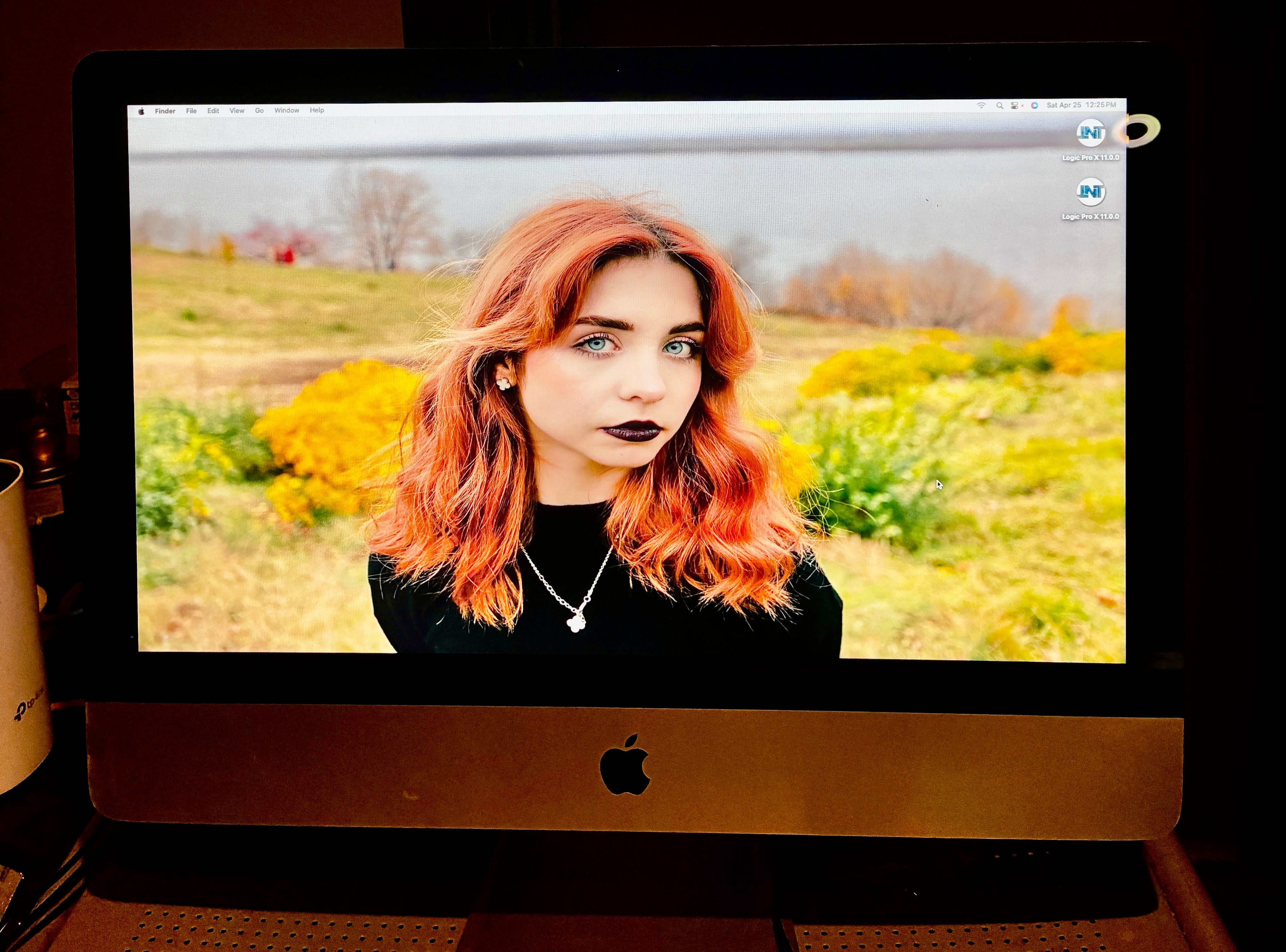 Apple iMac 21" BONUS SOFTWARE!! - photo 4