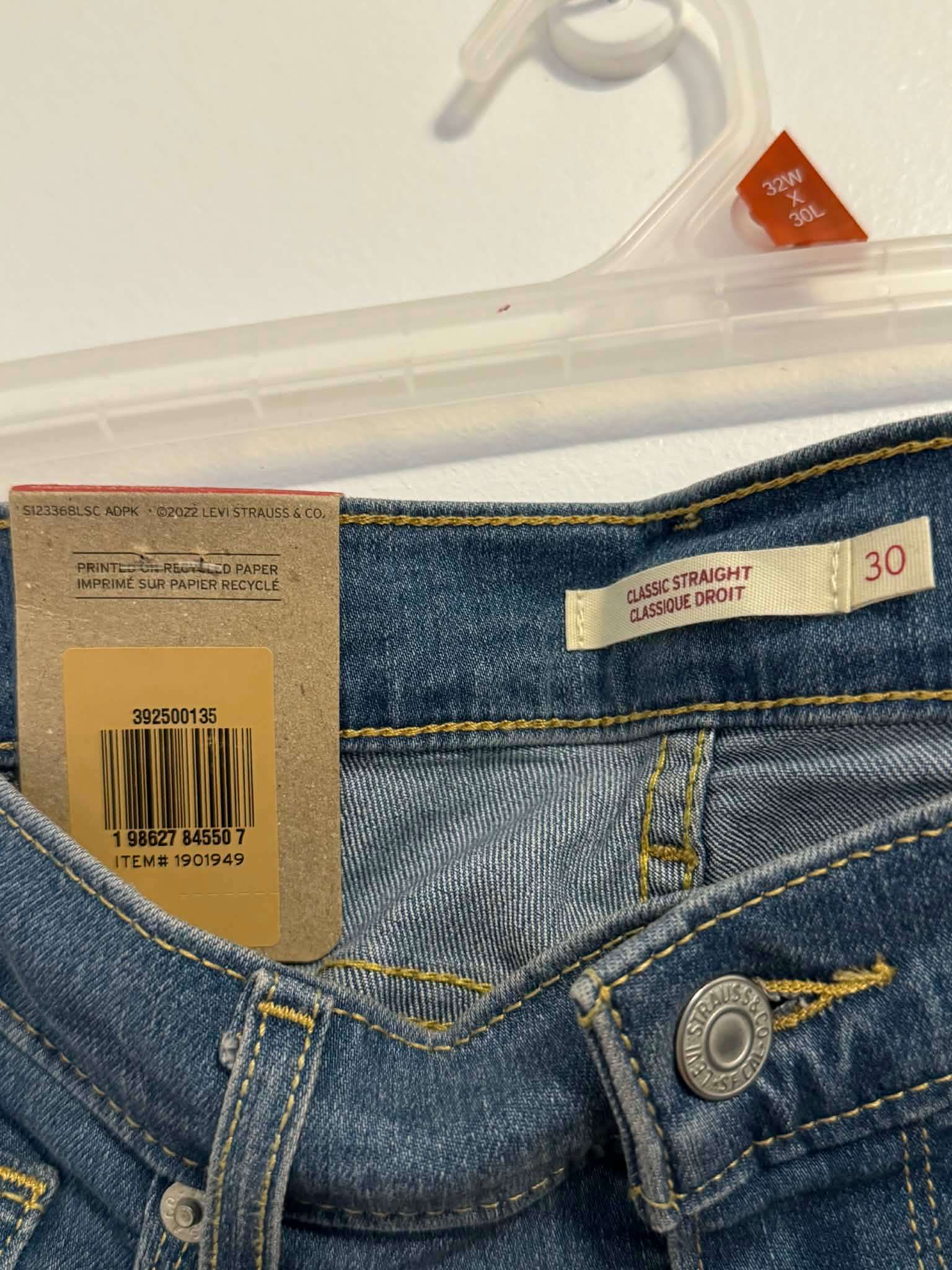 Brand-new LEVI's Classic Straight Women - LB - photo 3