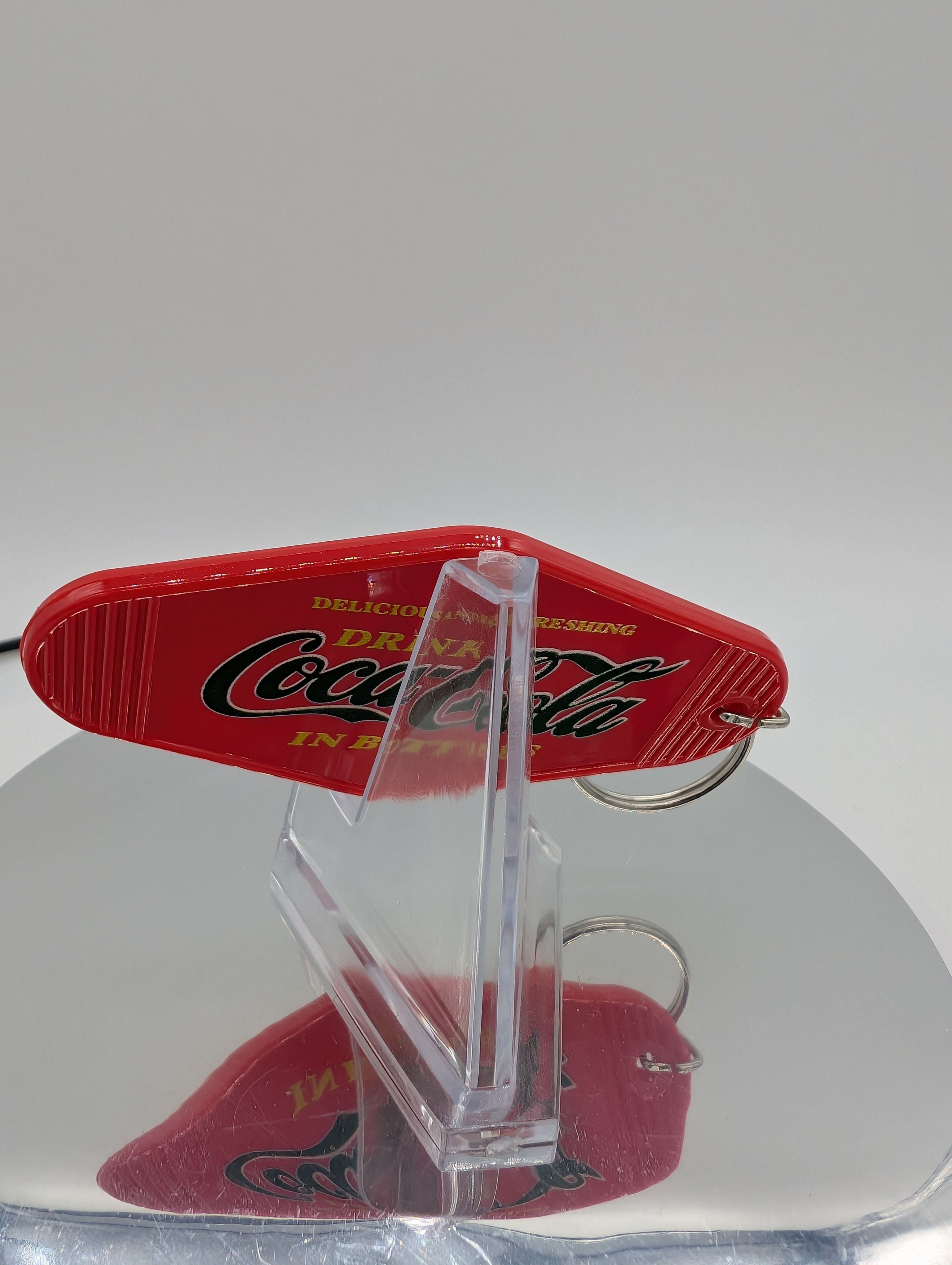 🥤🔑Vintage Style Coca-Cola Motel/Hotel Keychain - Brand New! 🥤🔑 - photo 4