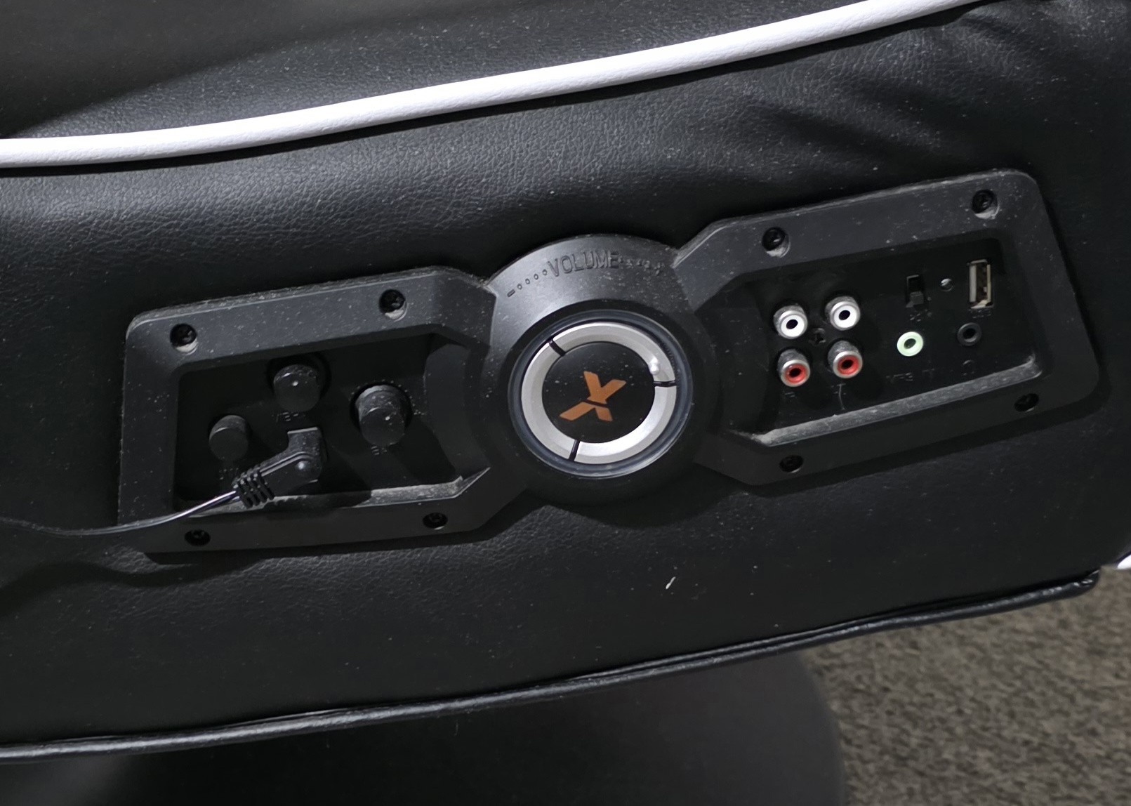 X-rocker gaming chair - photo 3