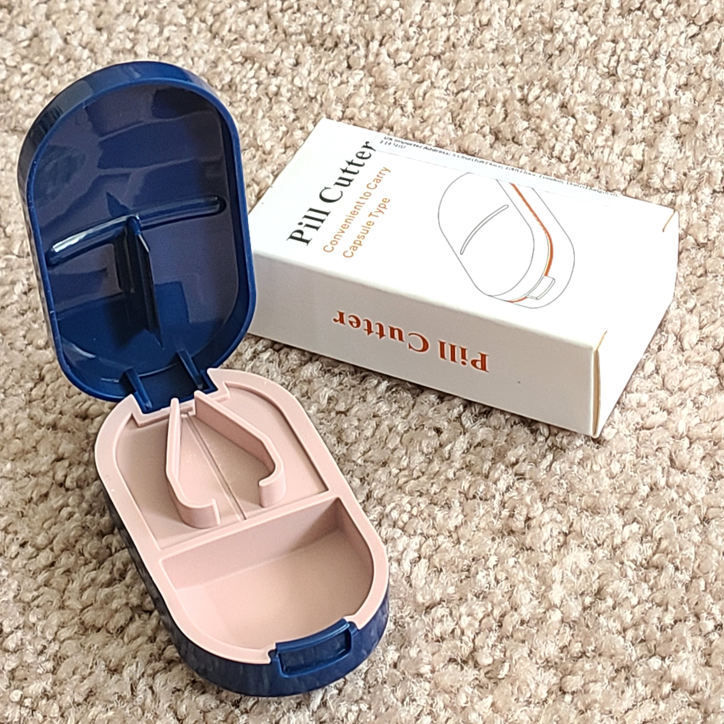 2-in-1 Portable Pill Splitter with Mini Compartment - photo 3