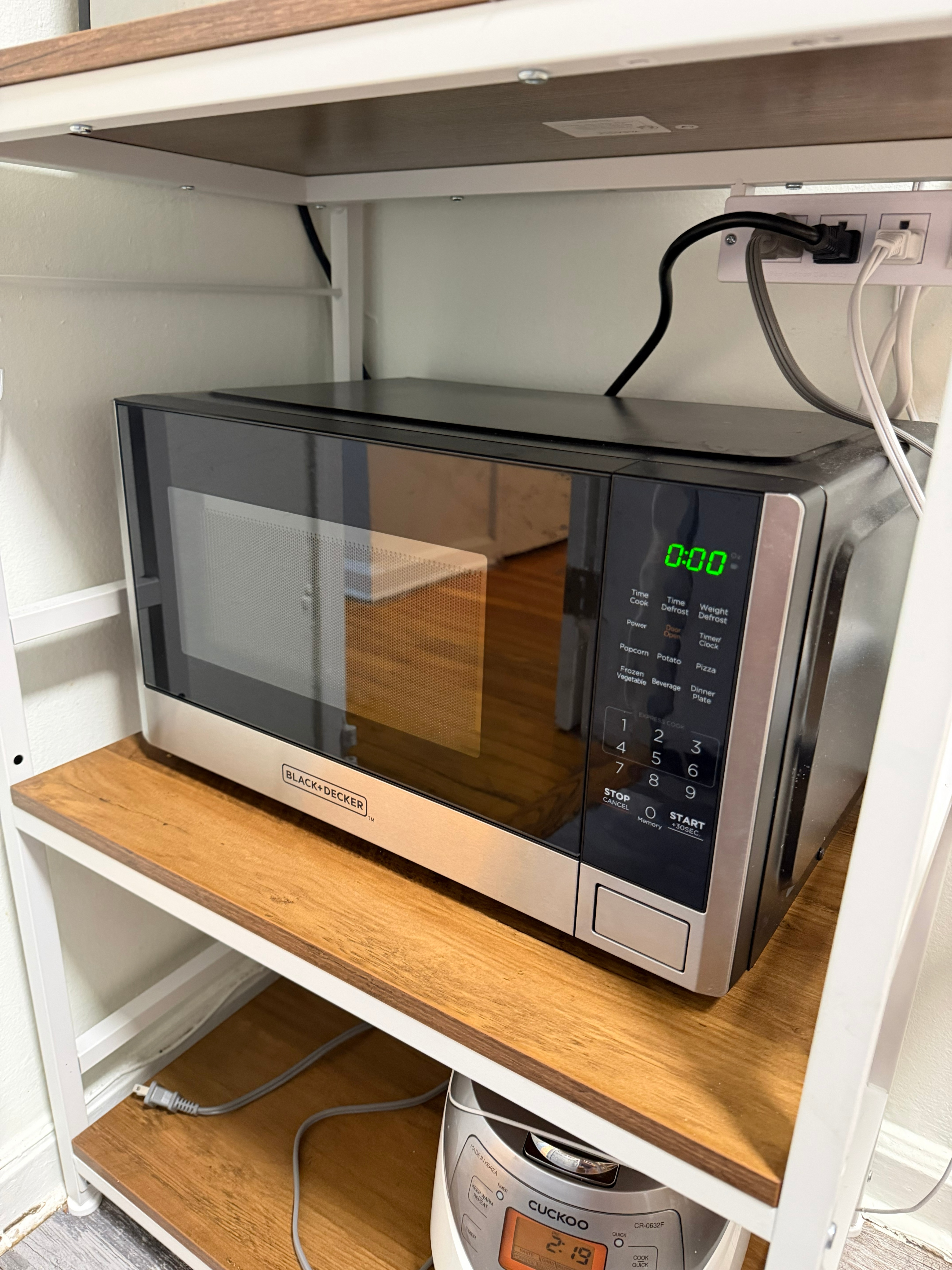 BLACK+DECKER Digital Microwave Oven (0.9 Cu Ft, Stainless Steel) - photo 5