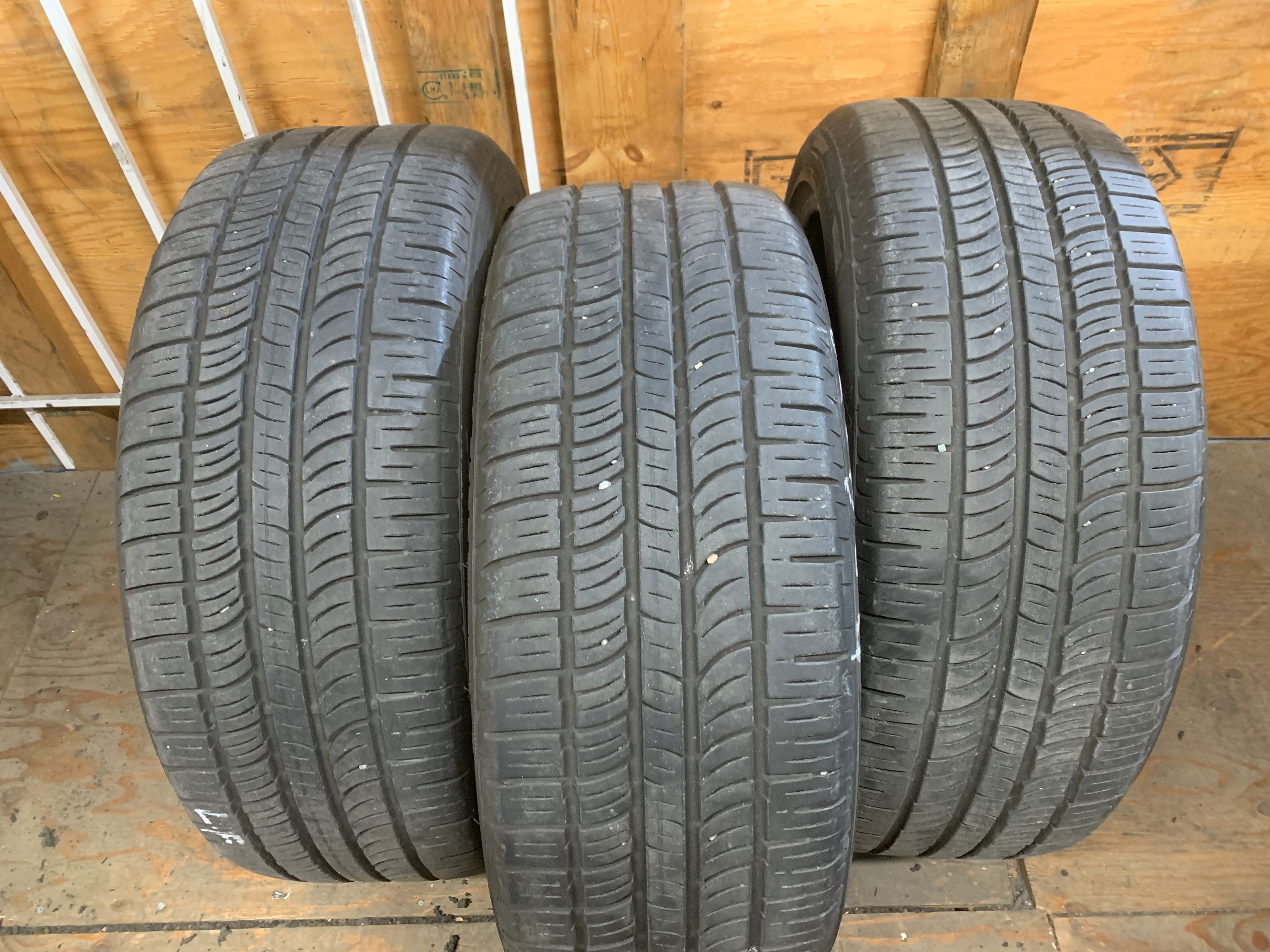 SET of 3 X 235/45/20 M+S 100H Pirelli Scorpion zero 70/80% tread