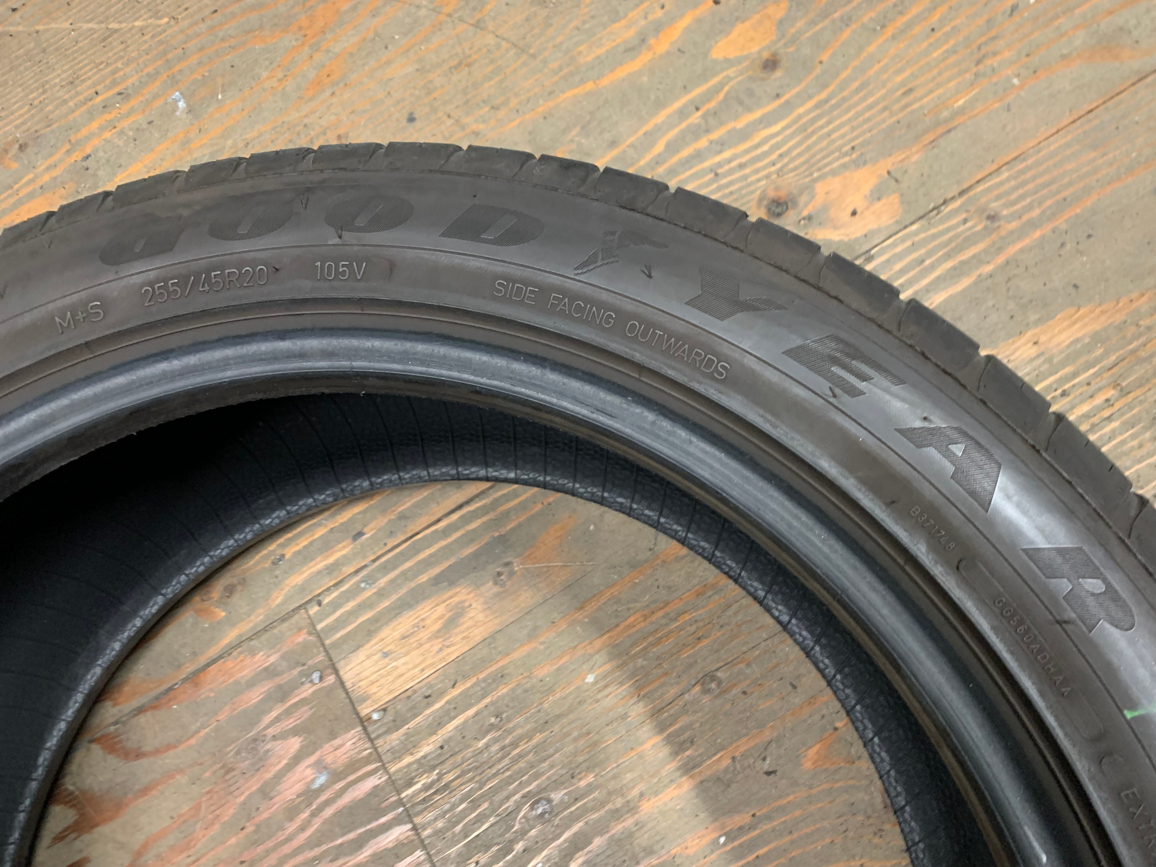 1 X single 255/45/20 Goodyear eagle Sport MOE RFT with 75% tread - photo 5