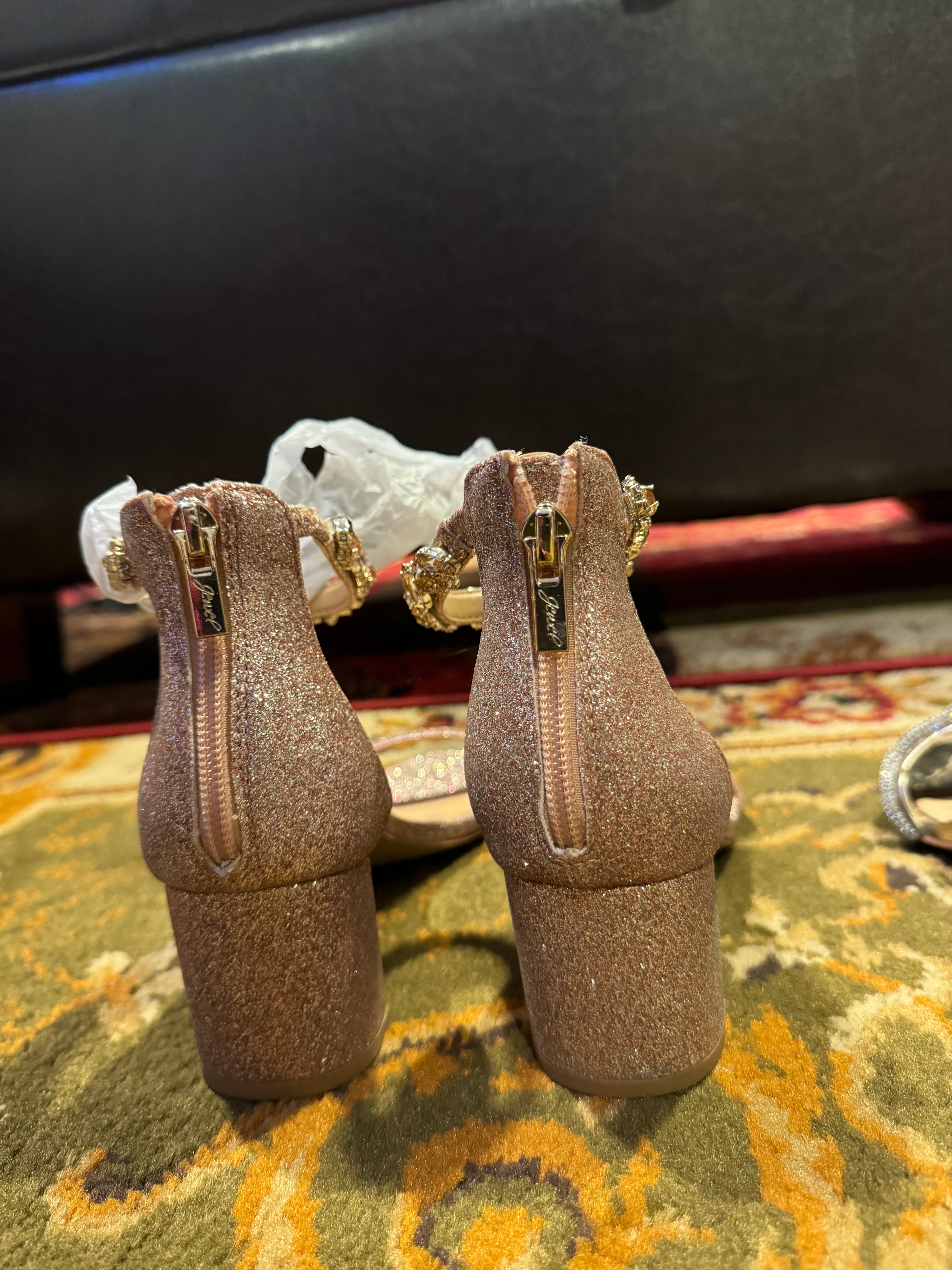 Brand New Jewel Badgley Mischka Catalina Sandals - photo 5