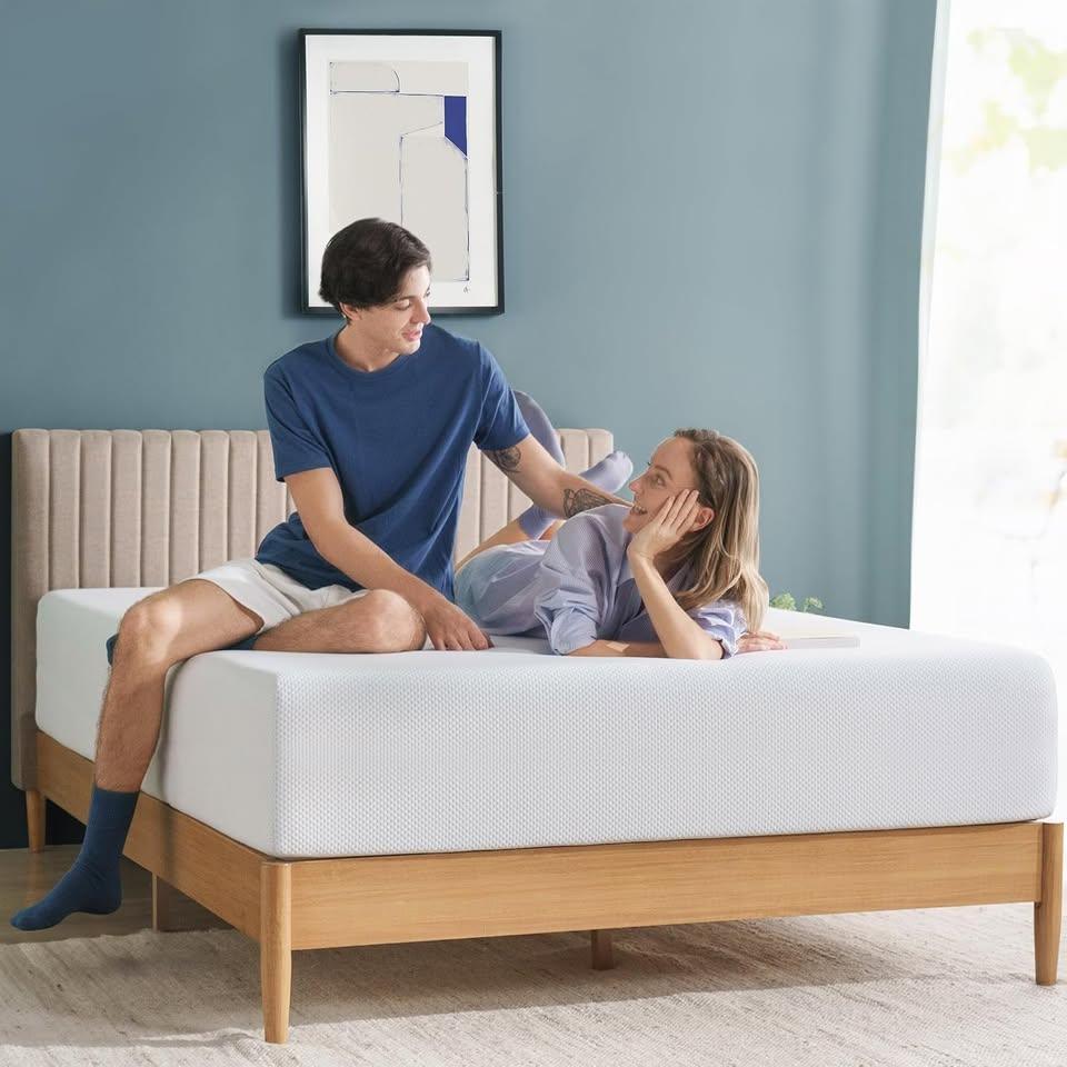 12 Inch Zinus Queen Mattress - Never Used! - photo 4