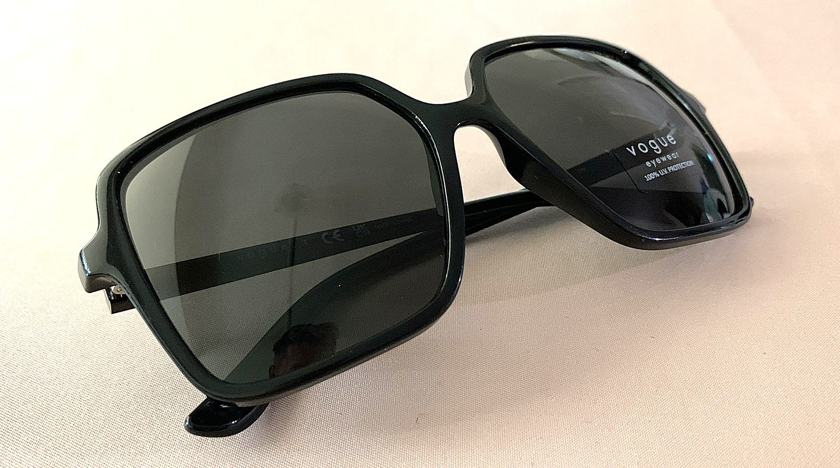 NEW Vogue Sunglasses VO 5352-S Black Sanitized