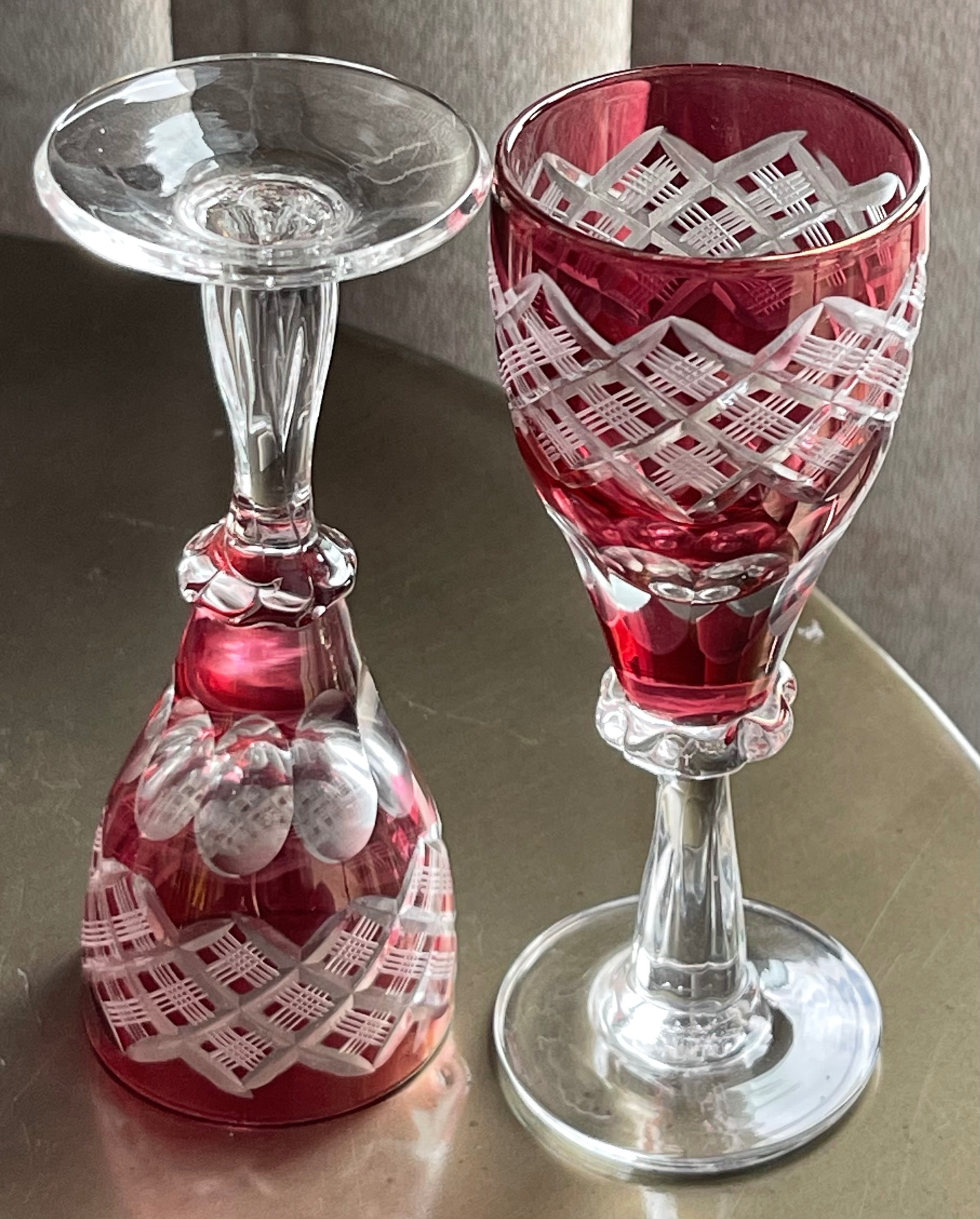 2 Vintage 4" Cranberry Cut-to-Clear Crystal Glasses - photo 2