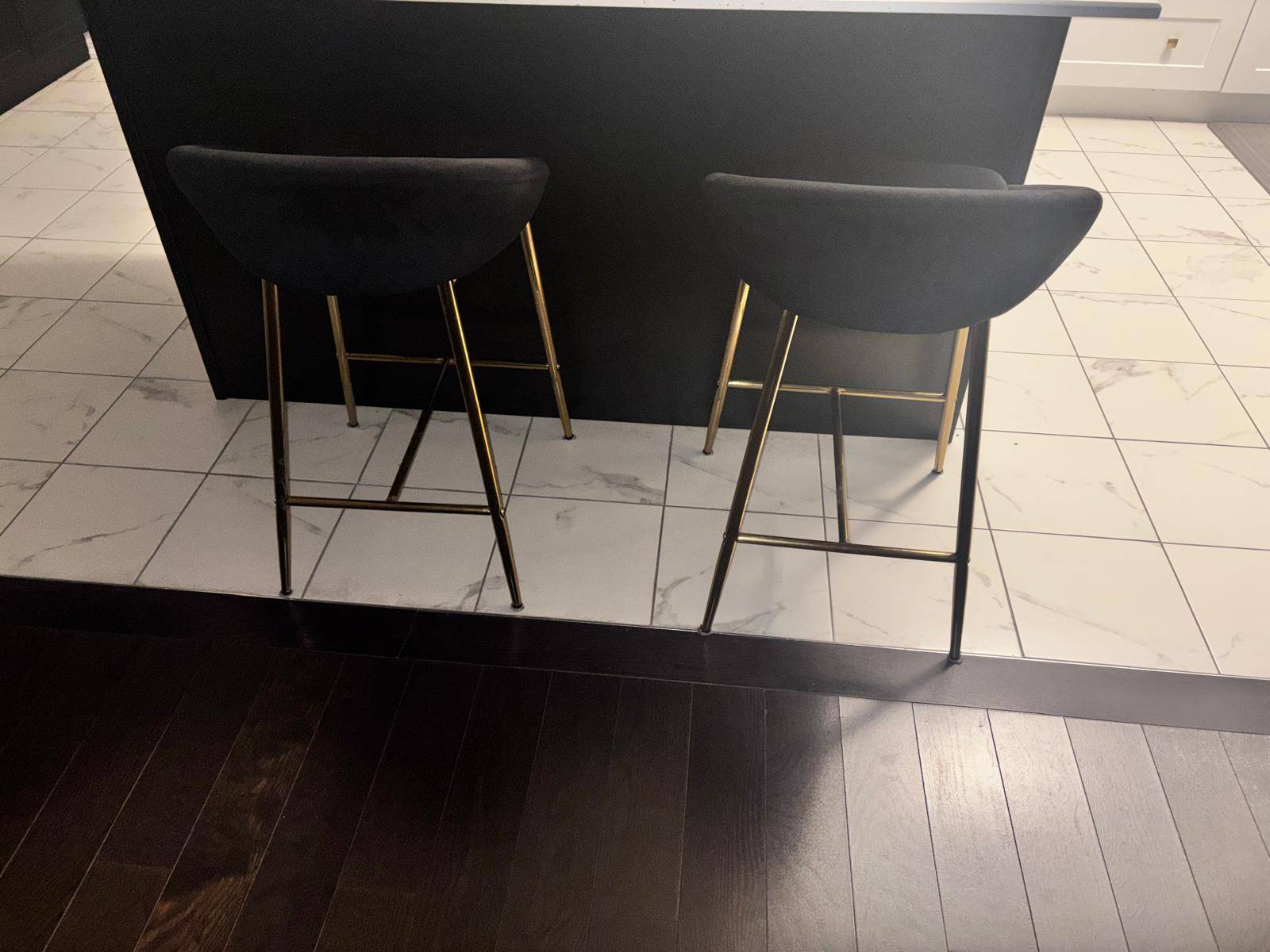 Bar Stool for Sale – Great Condition