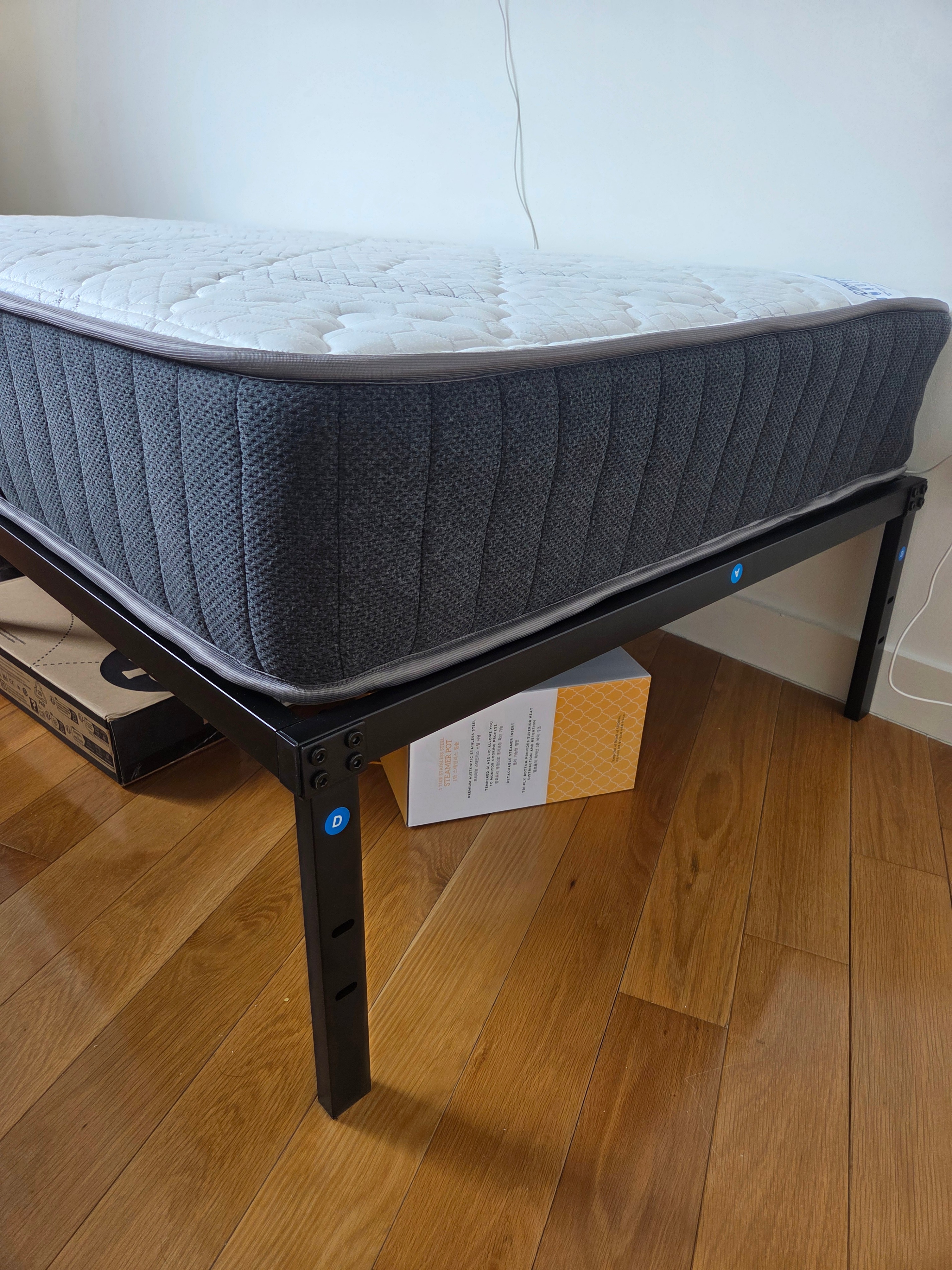 Like-New Twin Bed Set: Ottomanson 9"Firm Hybrid Mattress & Frame - photo 3