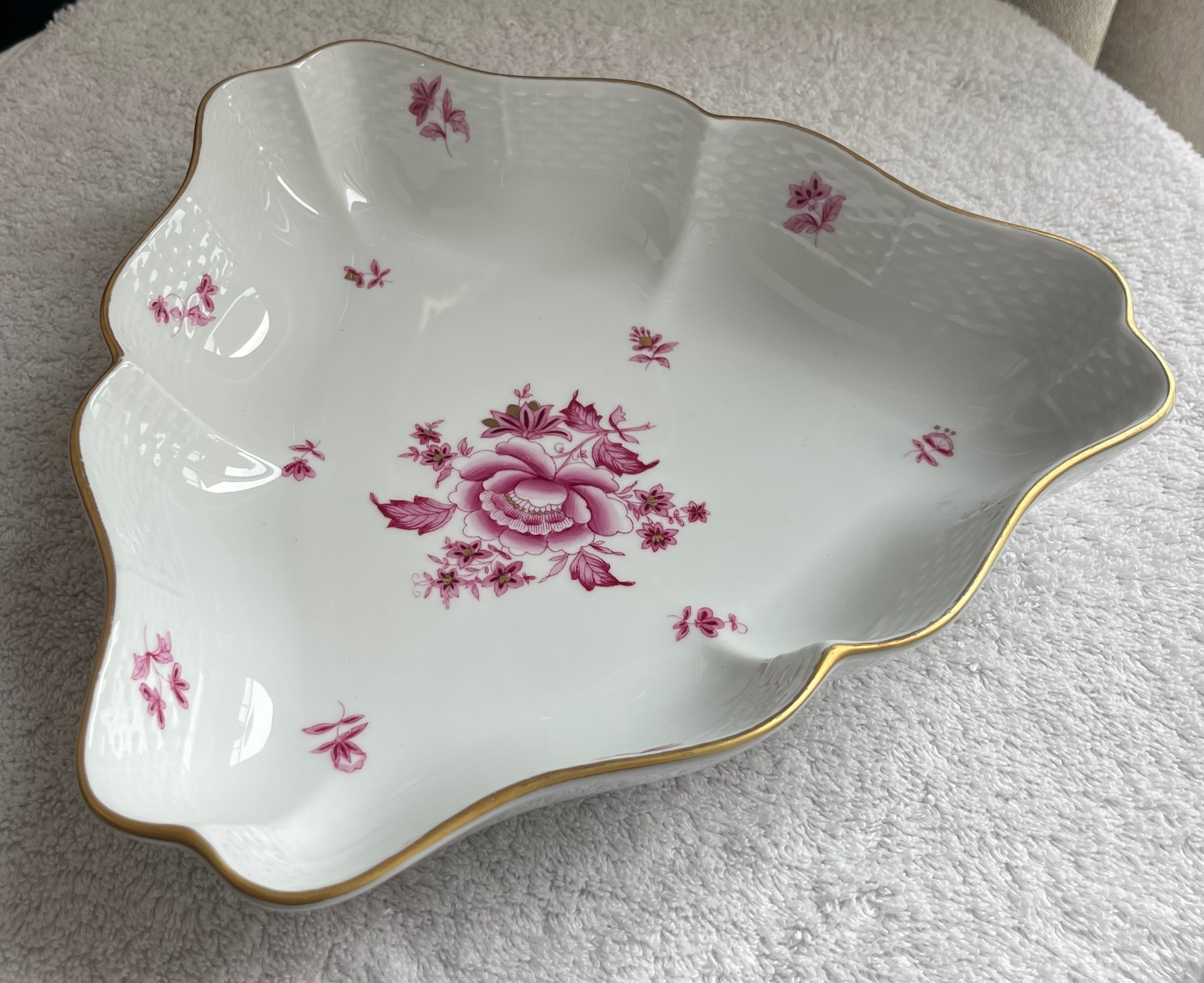 Herend Hungary "Raspberry" 10" Triangular Dish