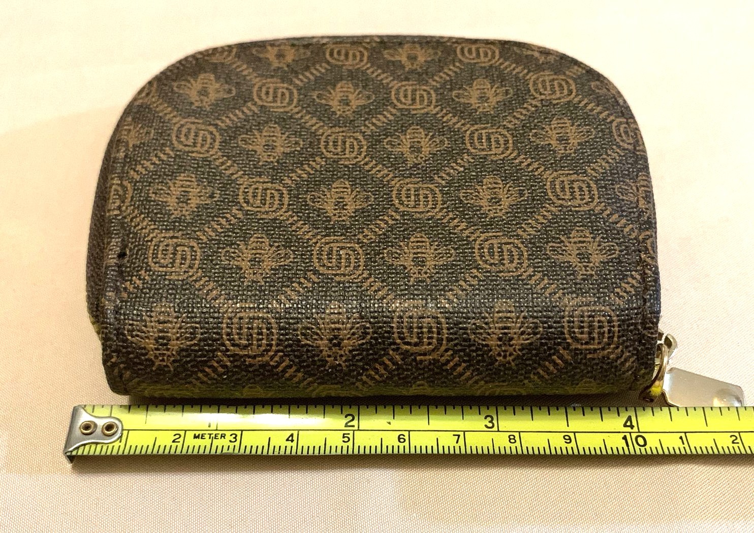Brown Monogrammed Accordion Card Holder - photo 4