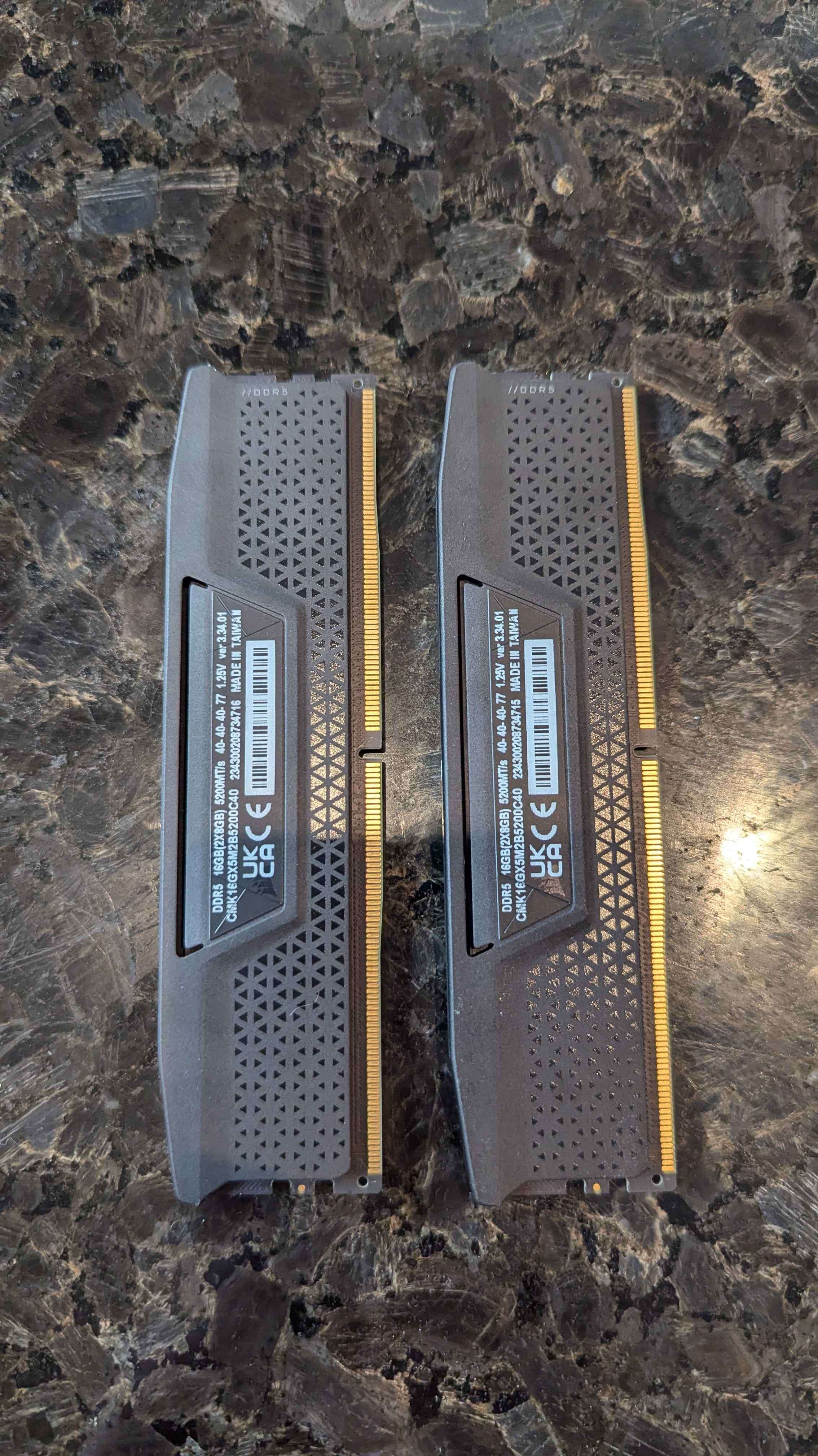 CORSAIR Vengeance DDR5 RAM 16GB (2x8GB) 5200MHz CL40 - photo 2
