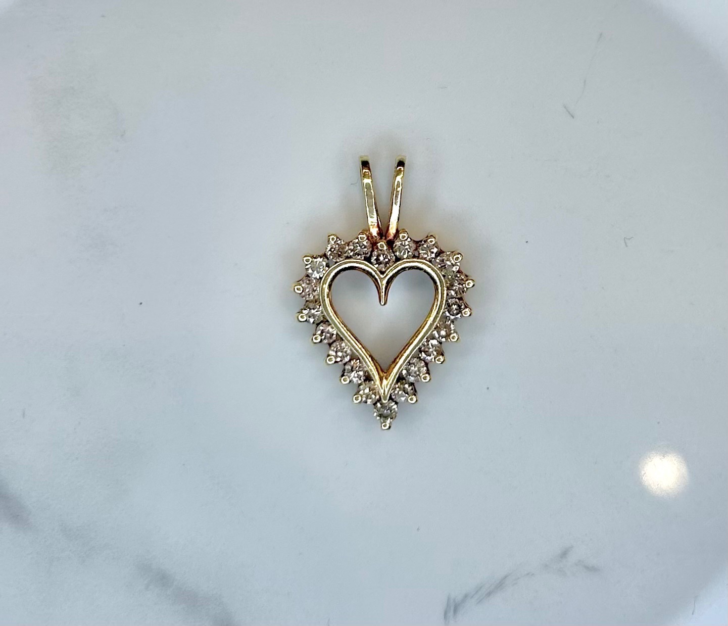 10K Gold Pendant W/ Diamonds - 3.0G