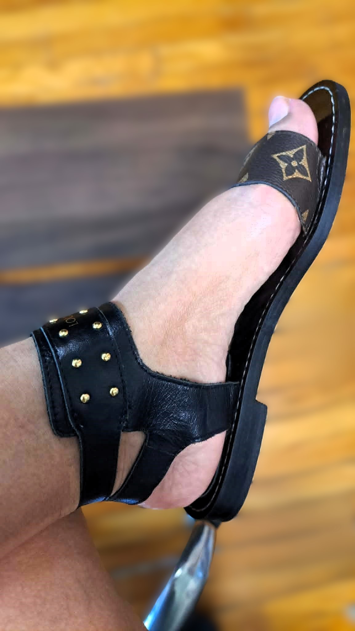 Authentic Louis Vuitton Monogram Buckle Sandals Italy 38 JC4493 - photo 3
