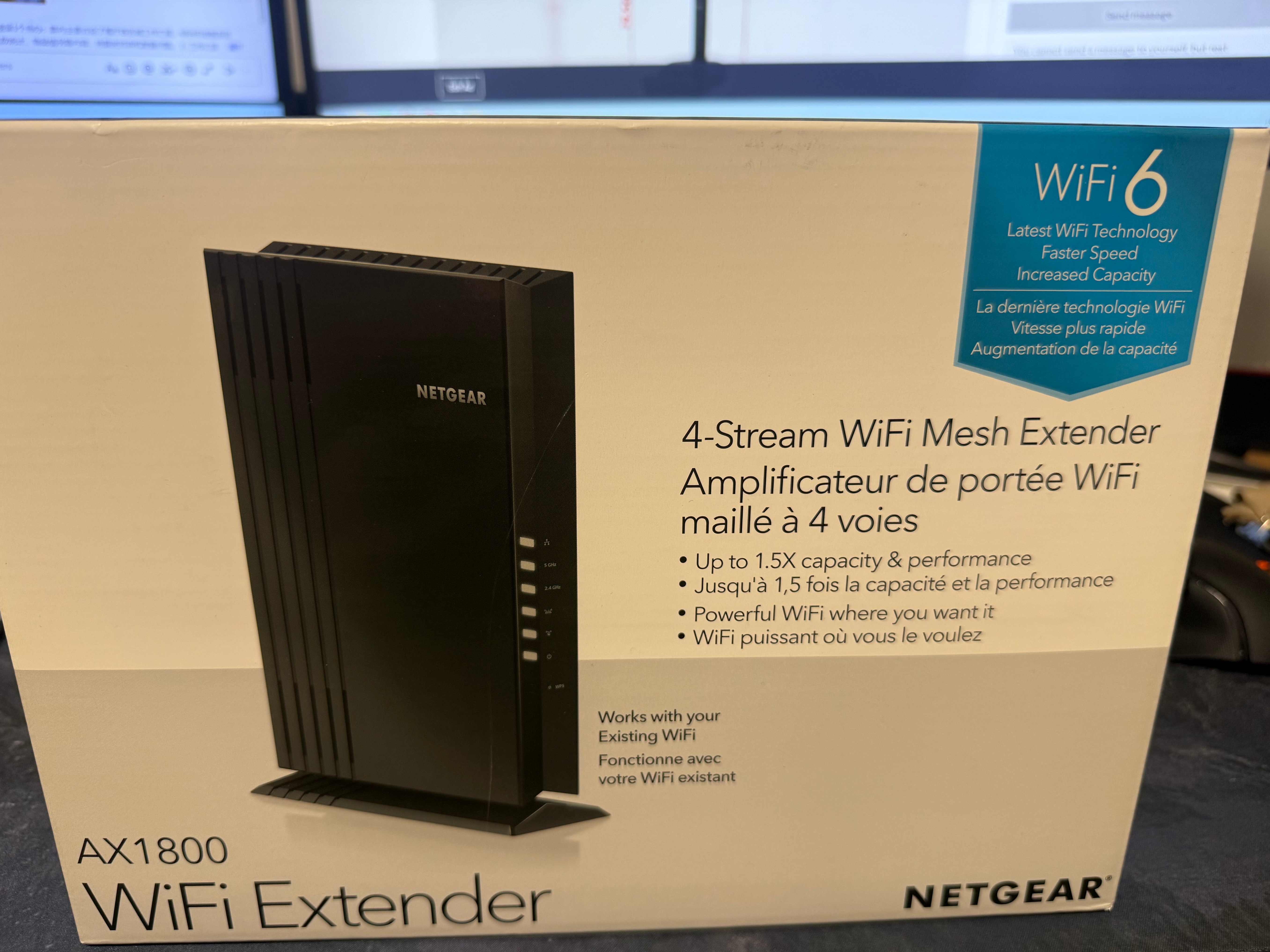 NETGEAR AX1800 4-Stream WiFi Mesh Extender WiFi 6 EAX20