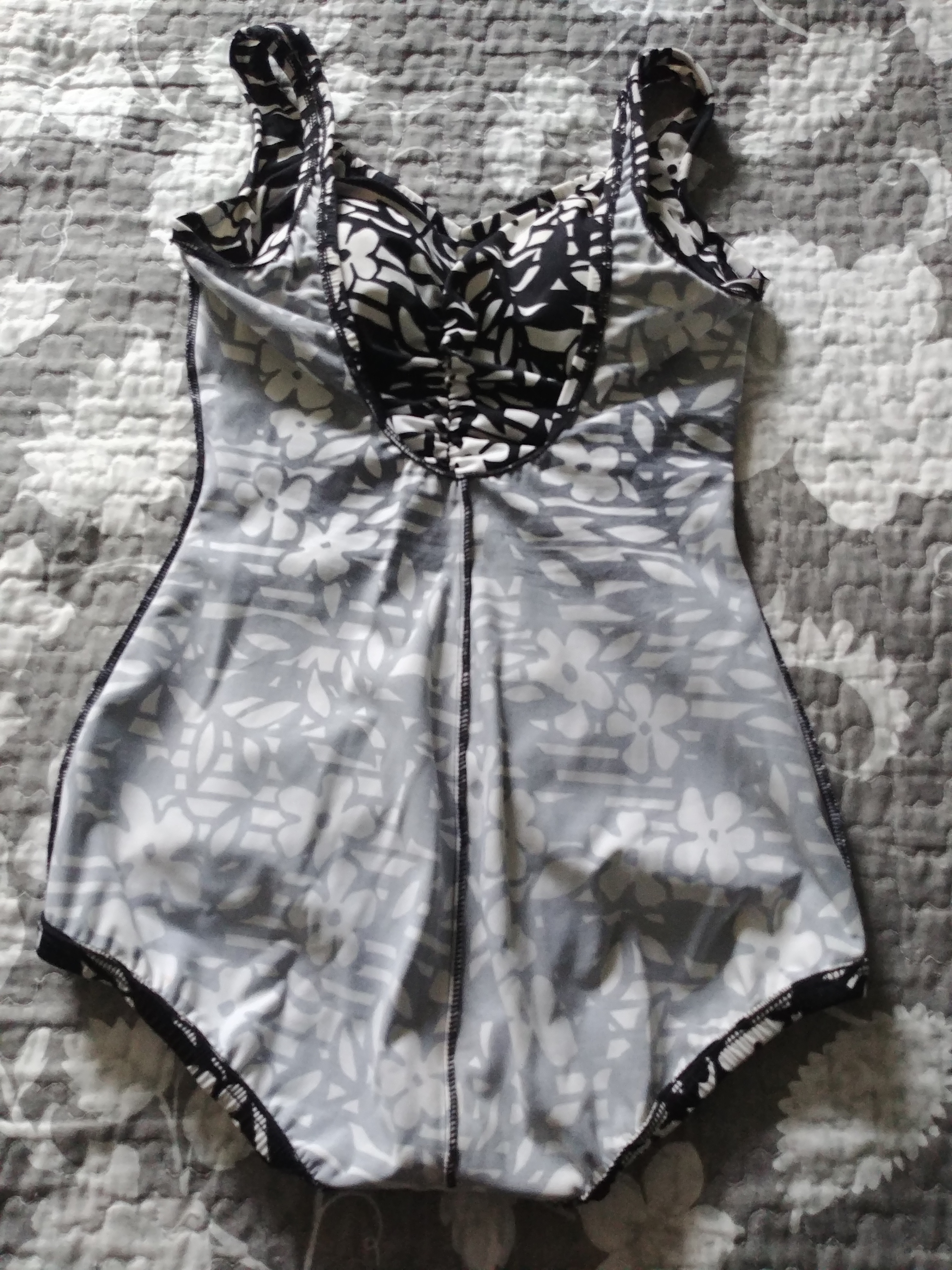 Black & White One Piece Bathing Suit, S-M, Like New - photo 5