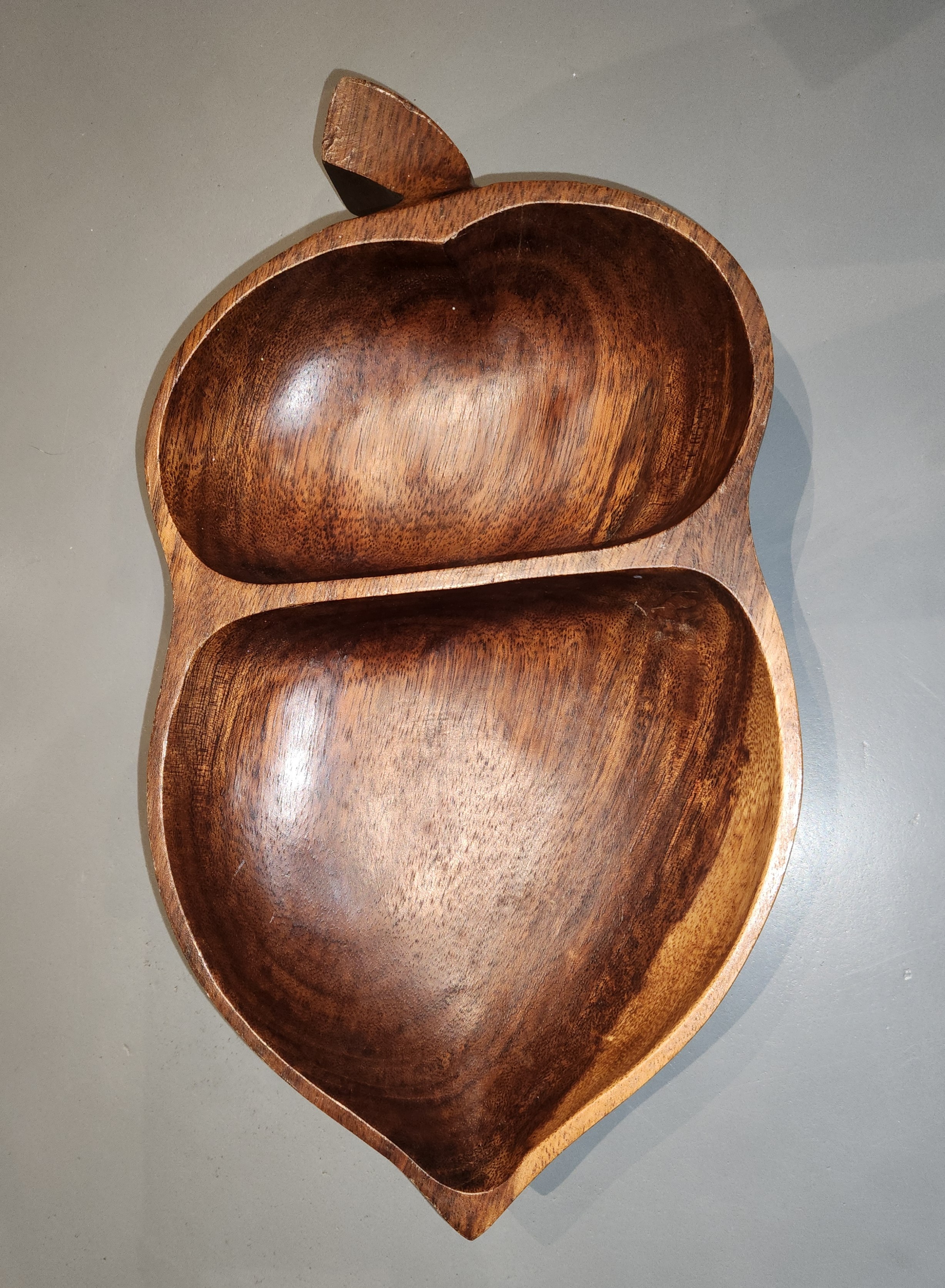 Mid-century, Hand-carved Wooden Acorn-shaped Dish - photo 2