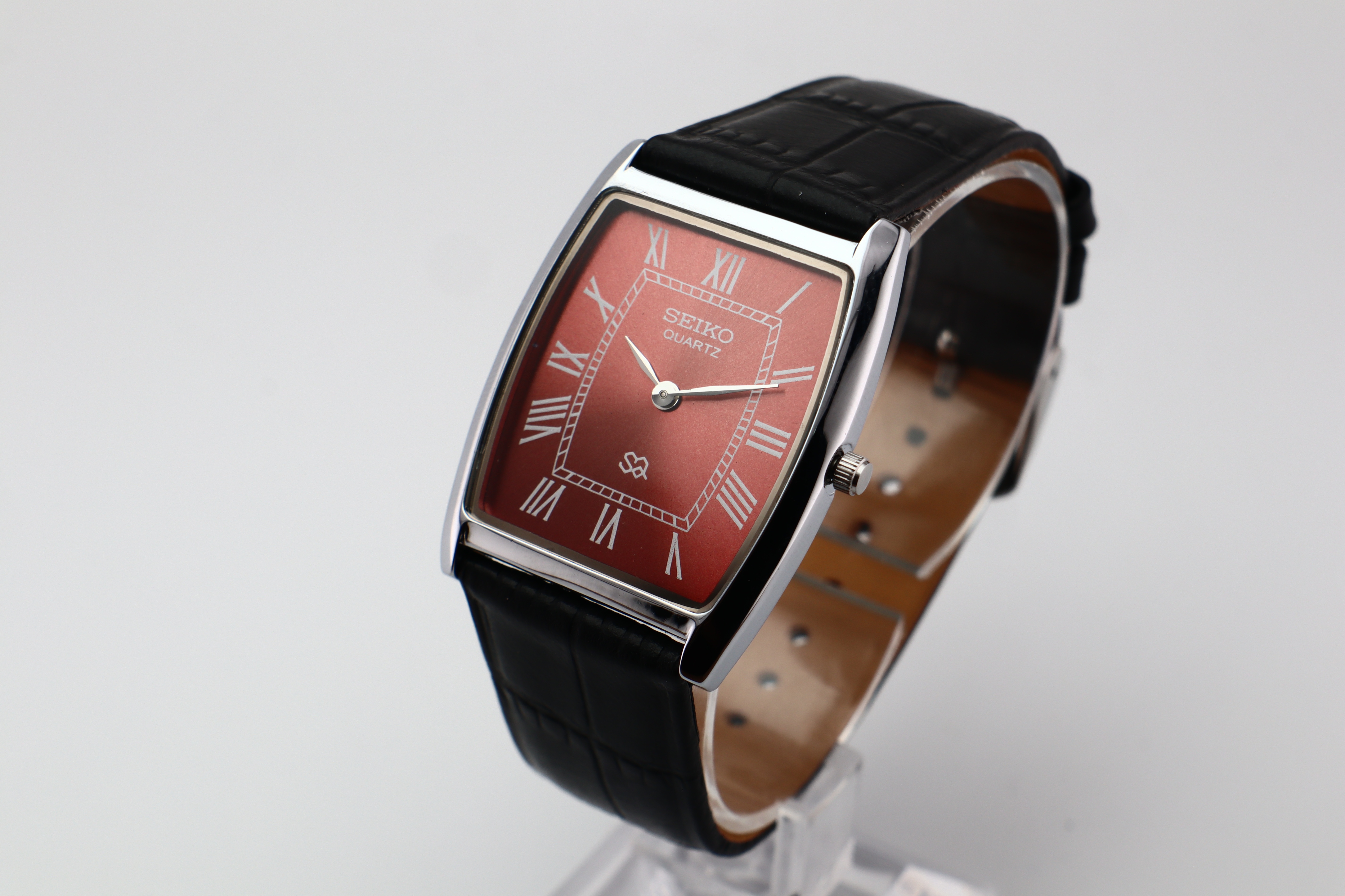 Refurbished Vintage Barrel Tank Men’s Watch - photo 3
